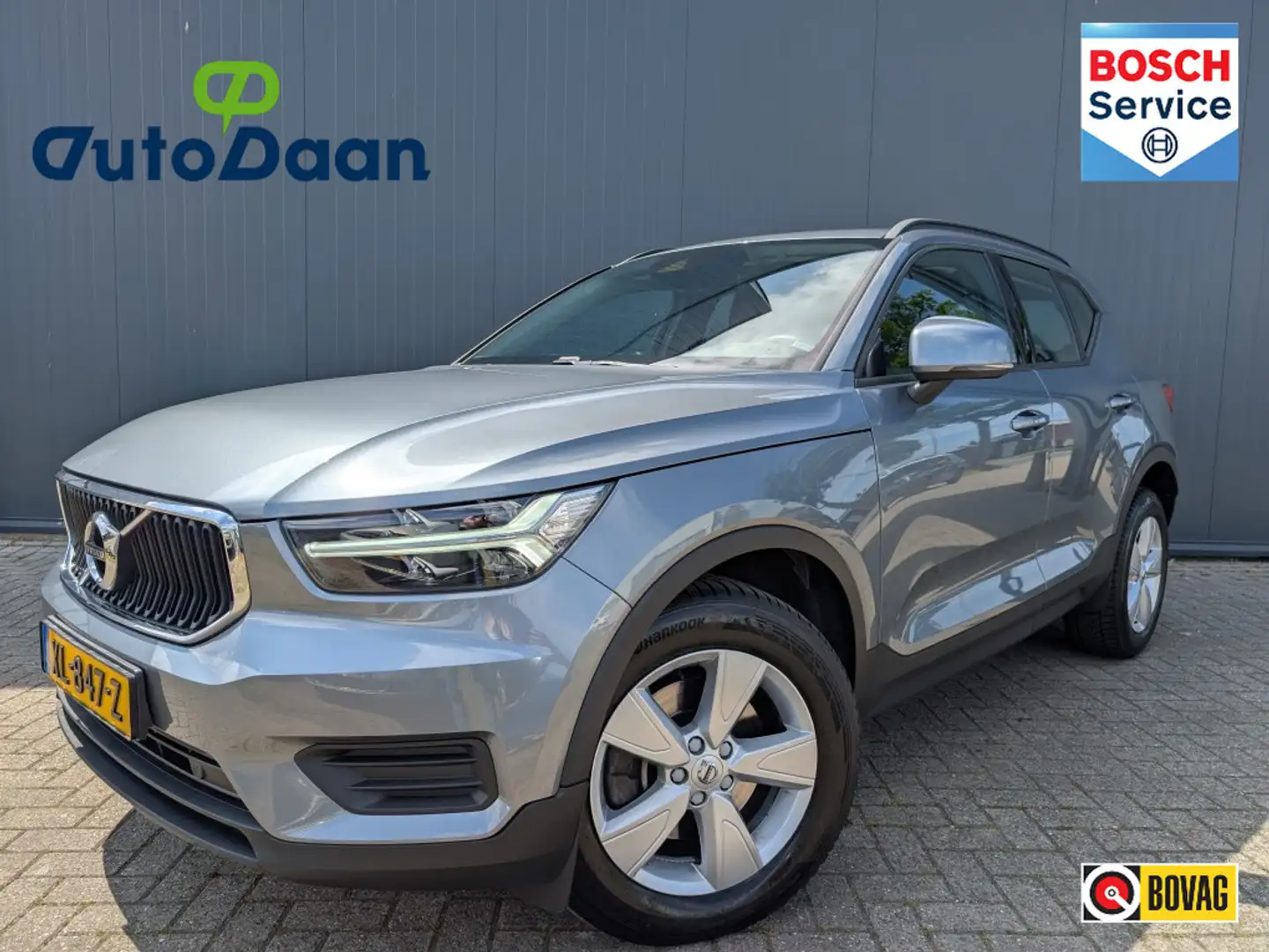 Volvo XC40 2.0 T4 | Navigatie | Parkeersensoren Gris - 1