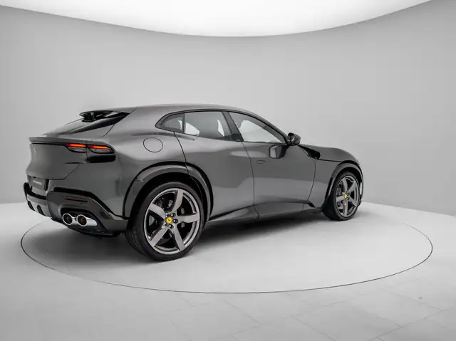 Ferrari Purosangue view 6