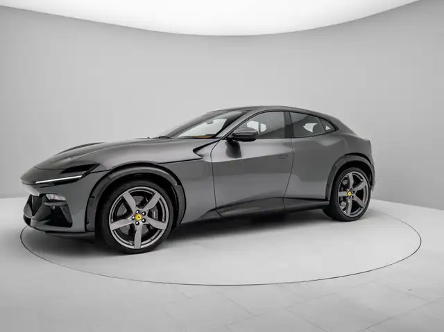 Ferrari Purosangue view 11