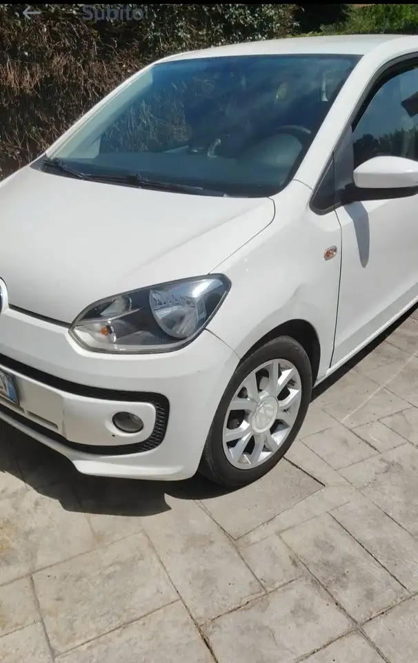 Volkswagen up! up! 2012 3p 1.0 Take 60cv — photo 1 of 5