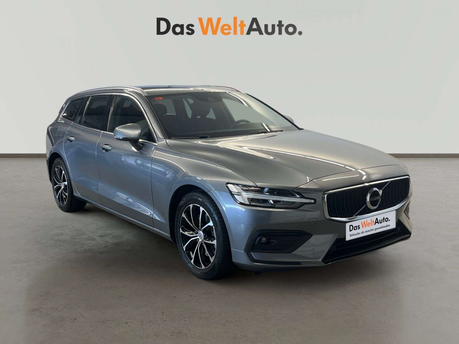 Volvo V60 2.0 B4 (D) Momentum Core Auto - foto 1