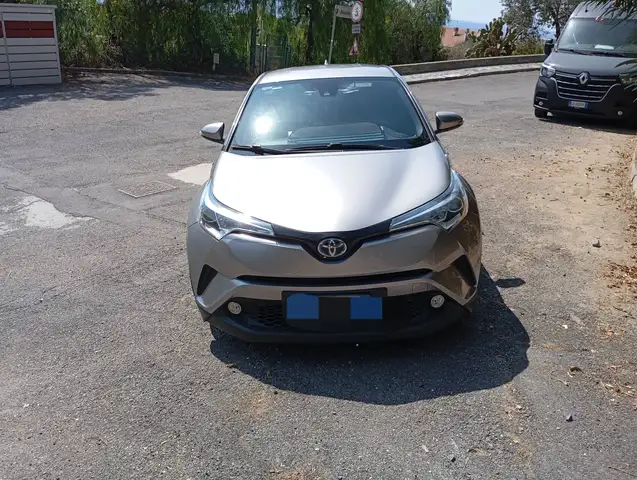 Toyota C-HR C-HR I 2016 1.8h Active 2wd e-cvt