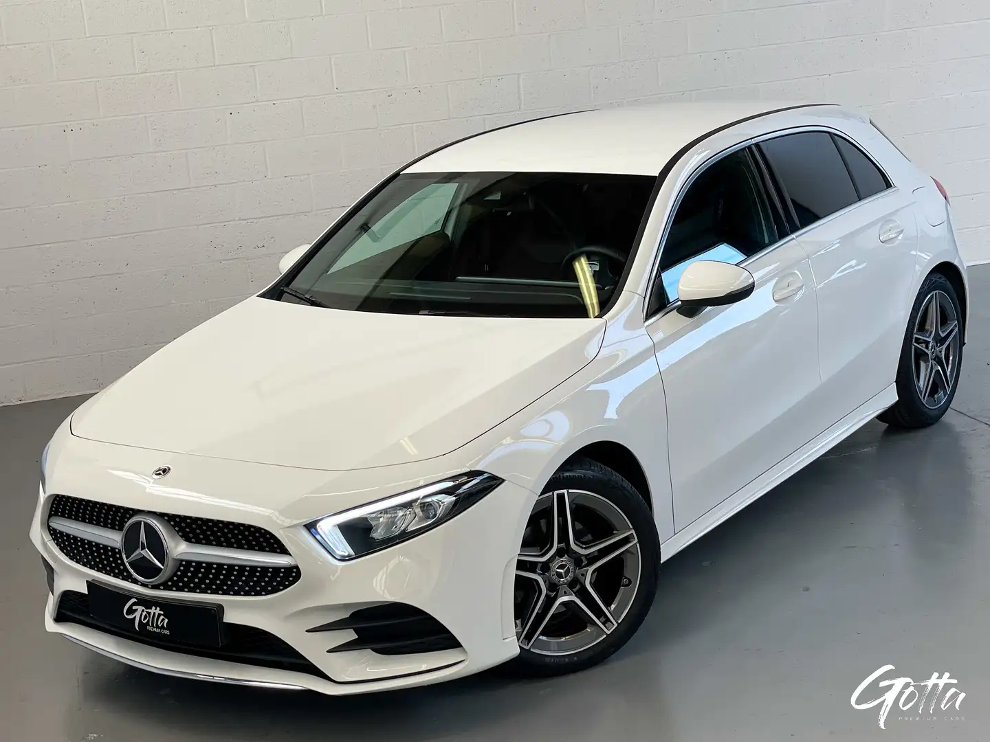 Mercedes-Benz A 180 136CH *** PACK AMG INT-EXT/ APPLE CAR-PLAY/ S.CHAU Wit - 1