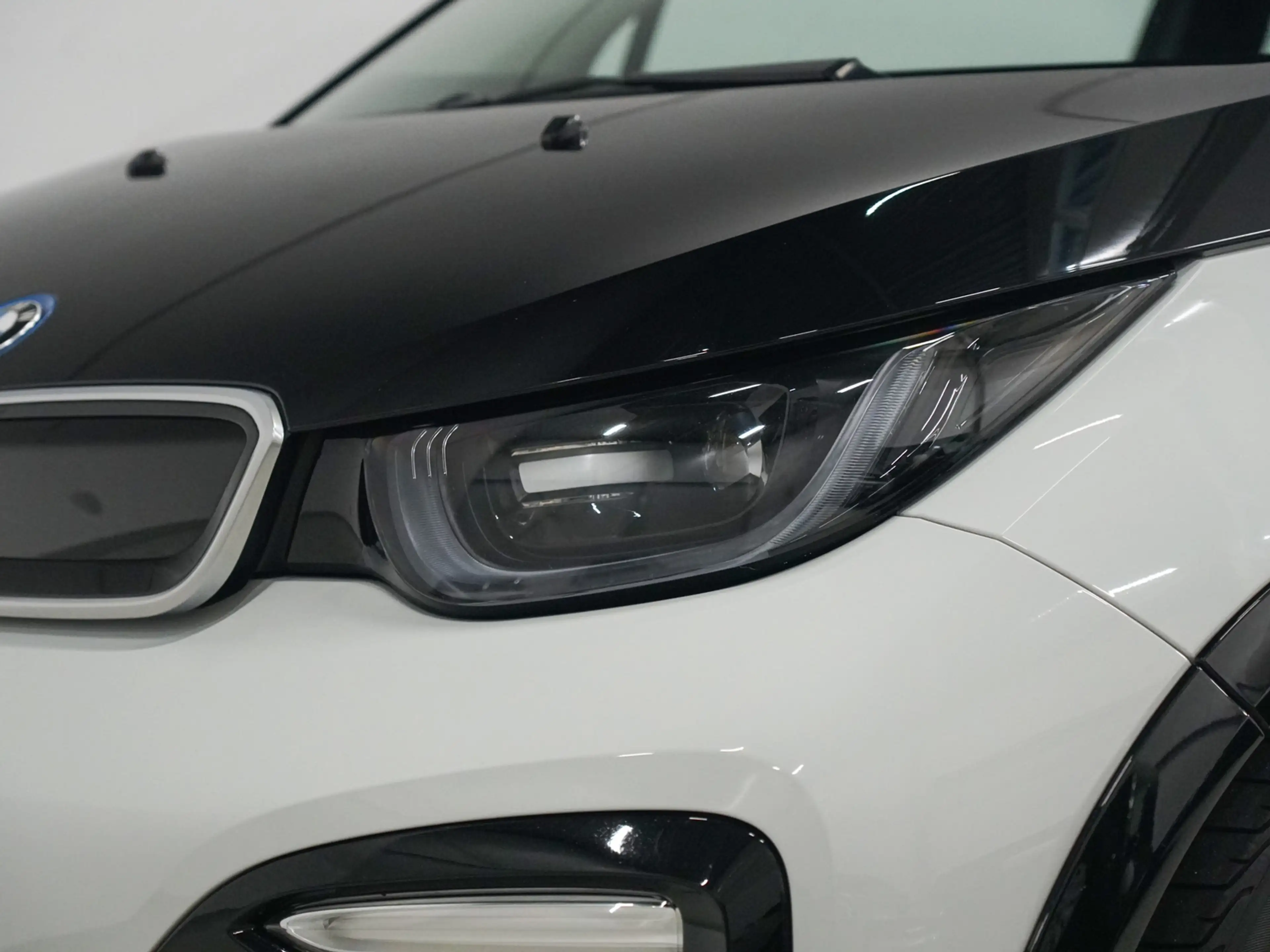 BMW i3 S 120Ah Stoelverwarming | 20" | Camera — photo 34