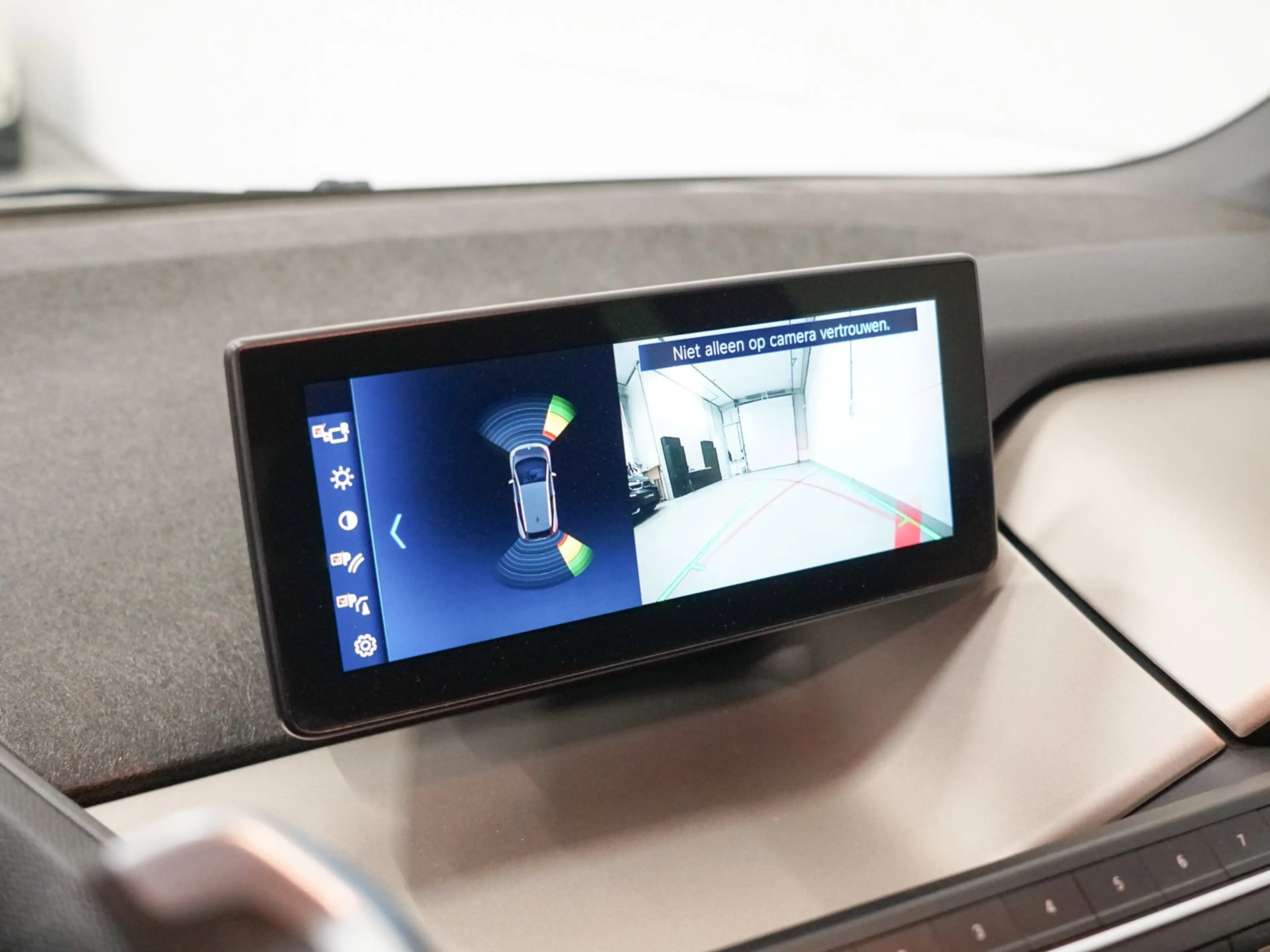 BMW i3 S 120Ah Stoelverwarming | 20" | Camera — photo 13