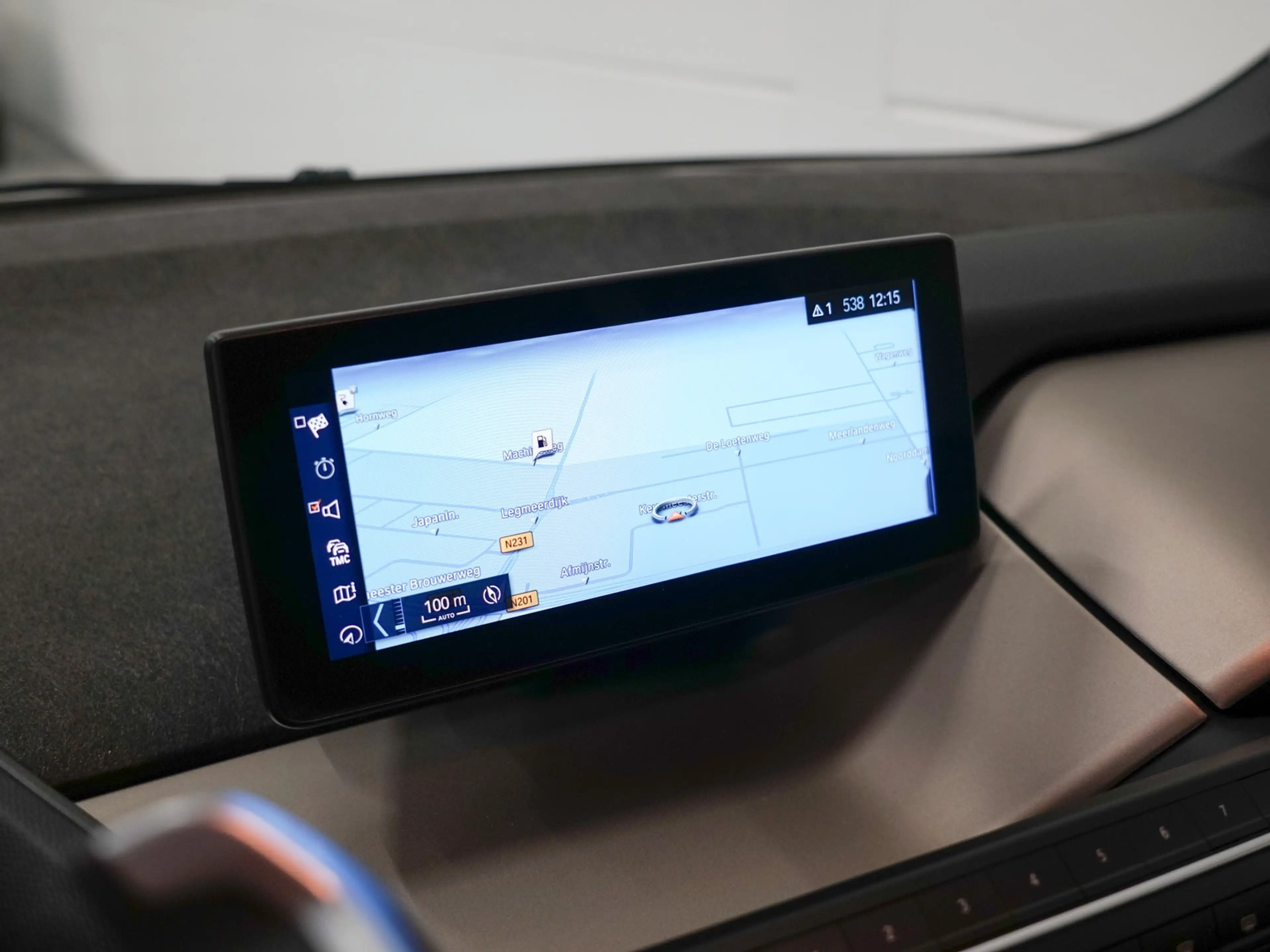BMW i3 S 120Ah Stoelverwarming | 20" | Camera — photo 12