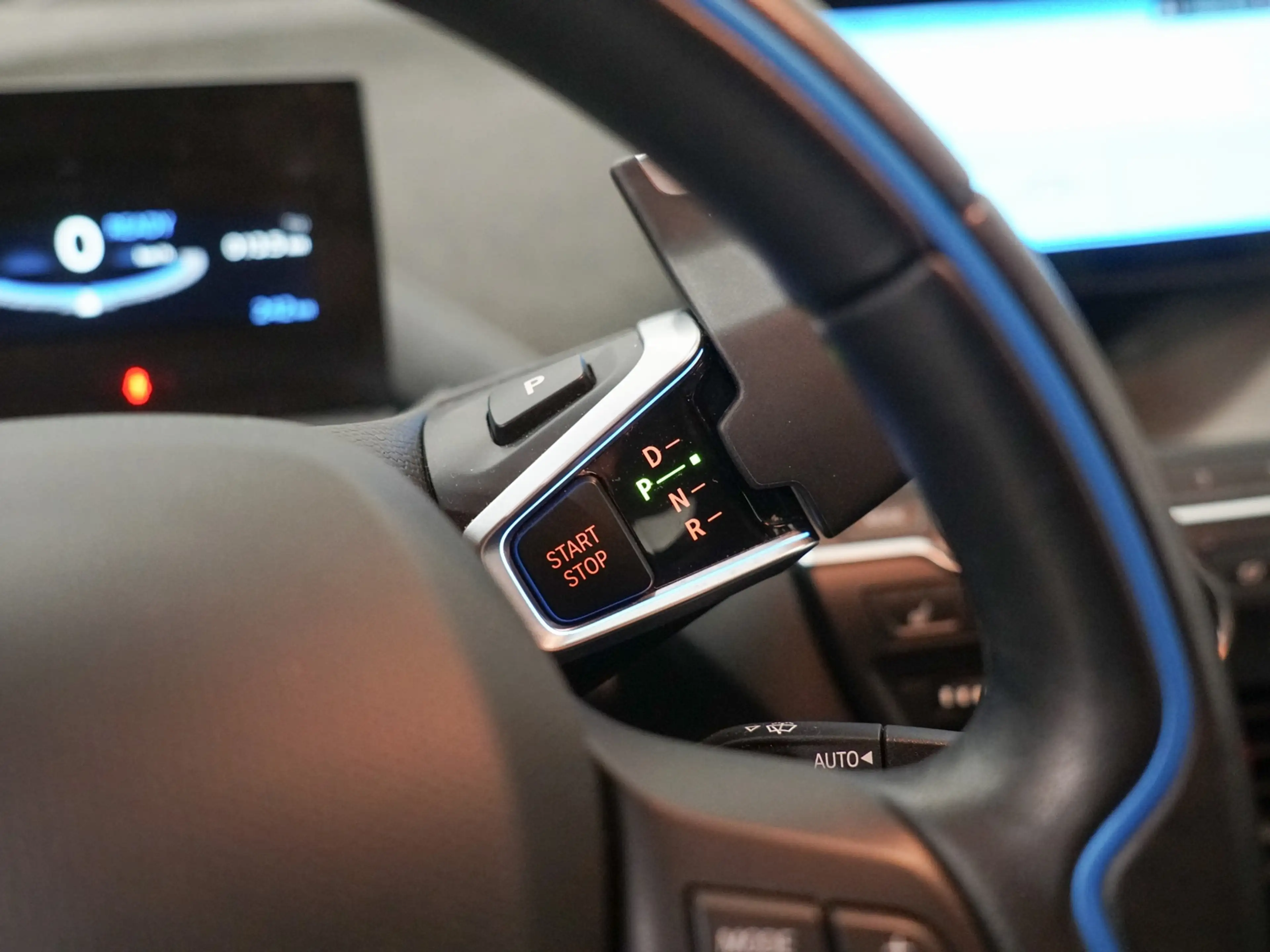 BMW i3 S 120Ah Stoelverwarming | 20" | Camera — photo 42