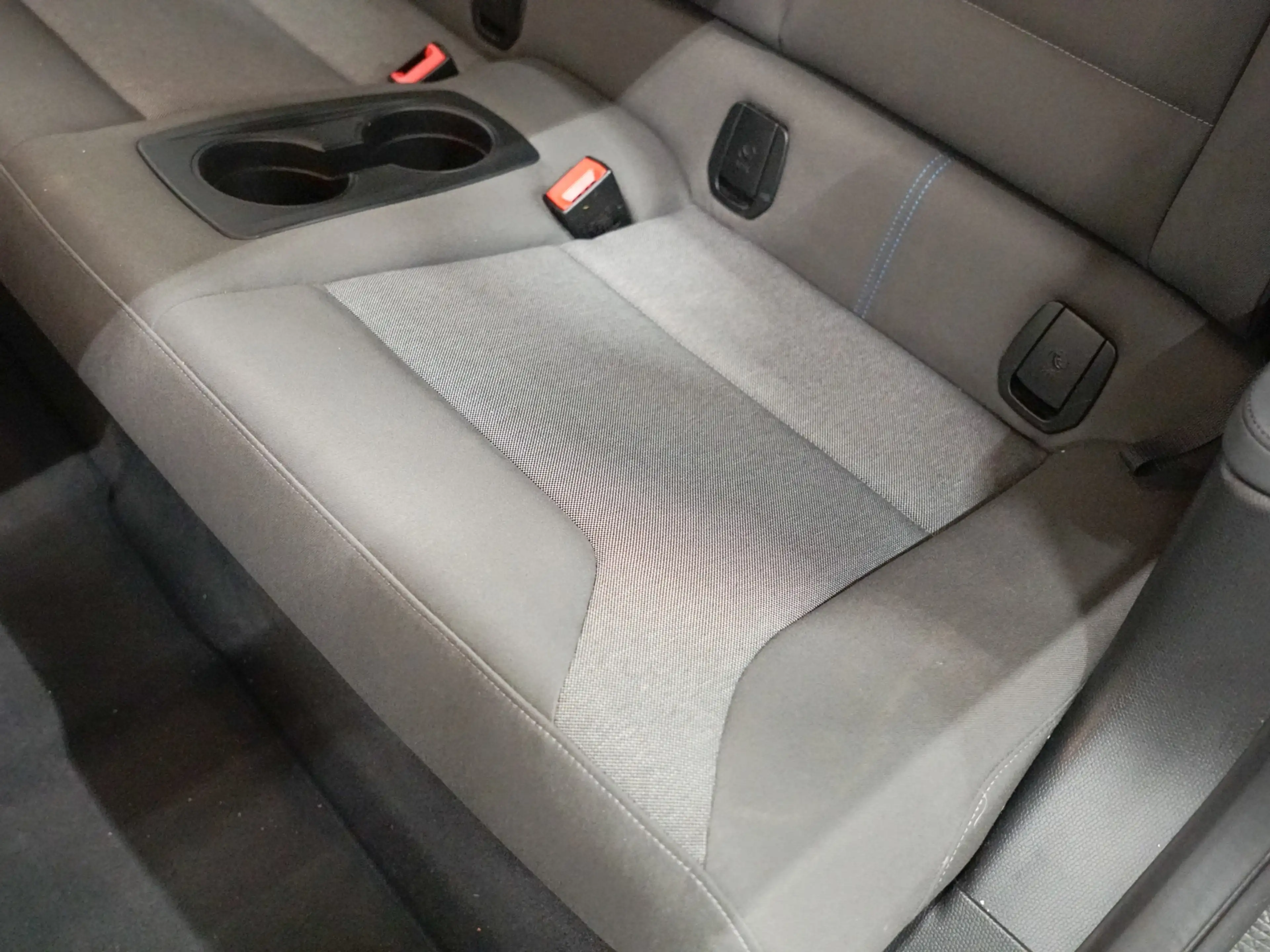 BMW i3 S 120Ah Stoelverwarming | 20" | Camera — photo 30