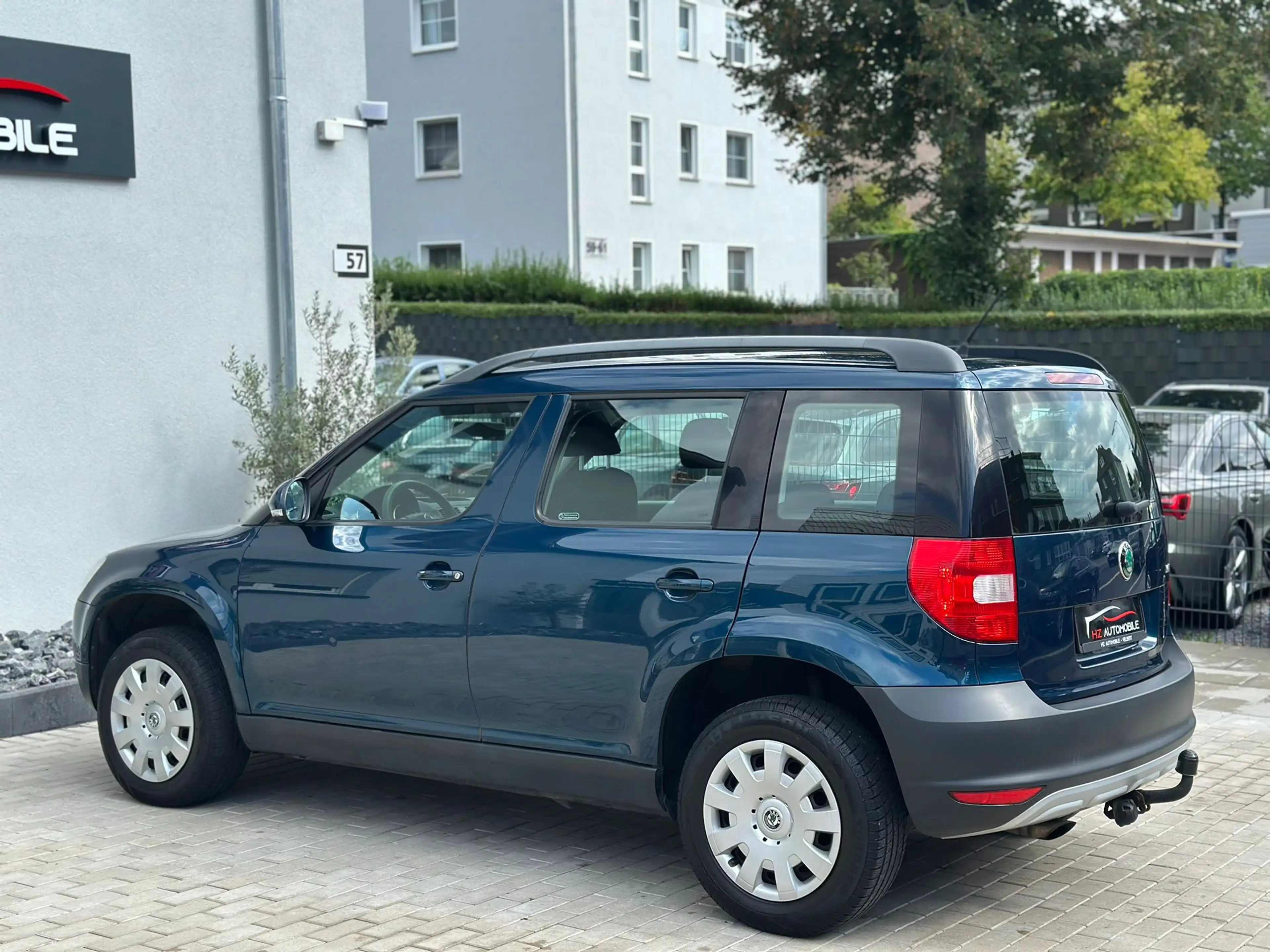 Skoda Yeti Active Plus Edition*AHK*KLIMA*TÜV*EL.FENSTE — photo 4
