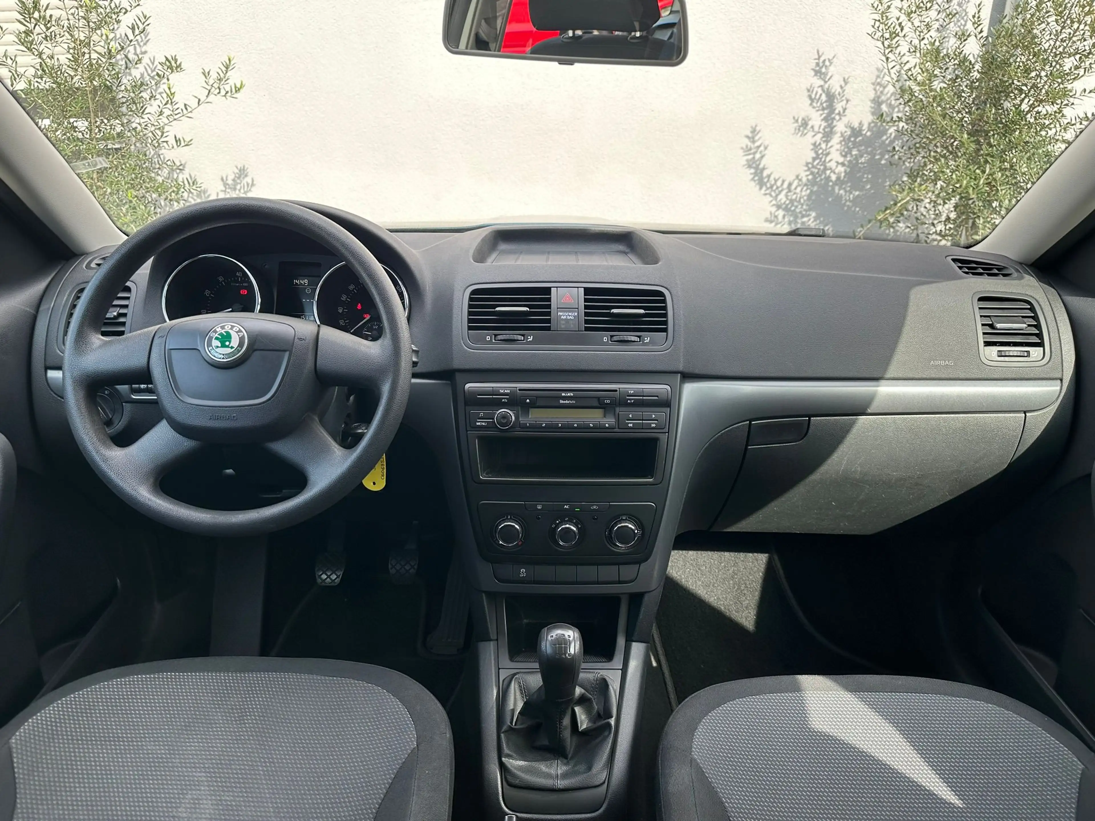 Skoda Yeti Active Plus Edition*AHK*KLIMA*TÜV*EL.FENSTE — photo 15
