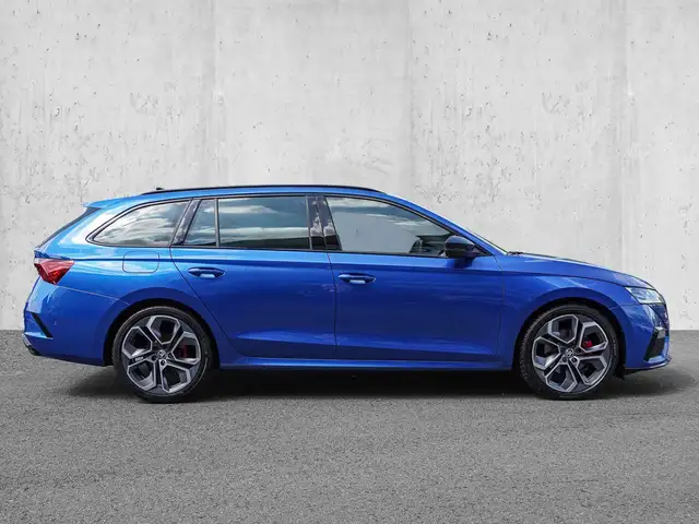 Skoda Octavia view 5