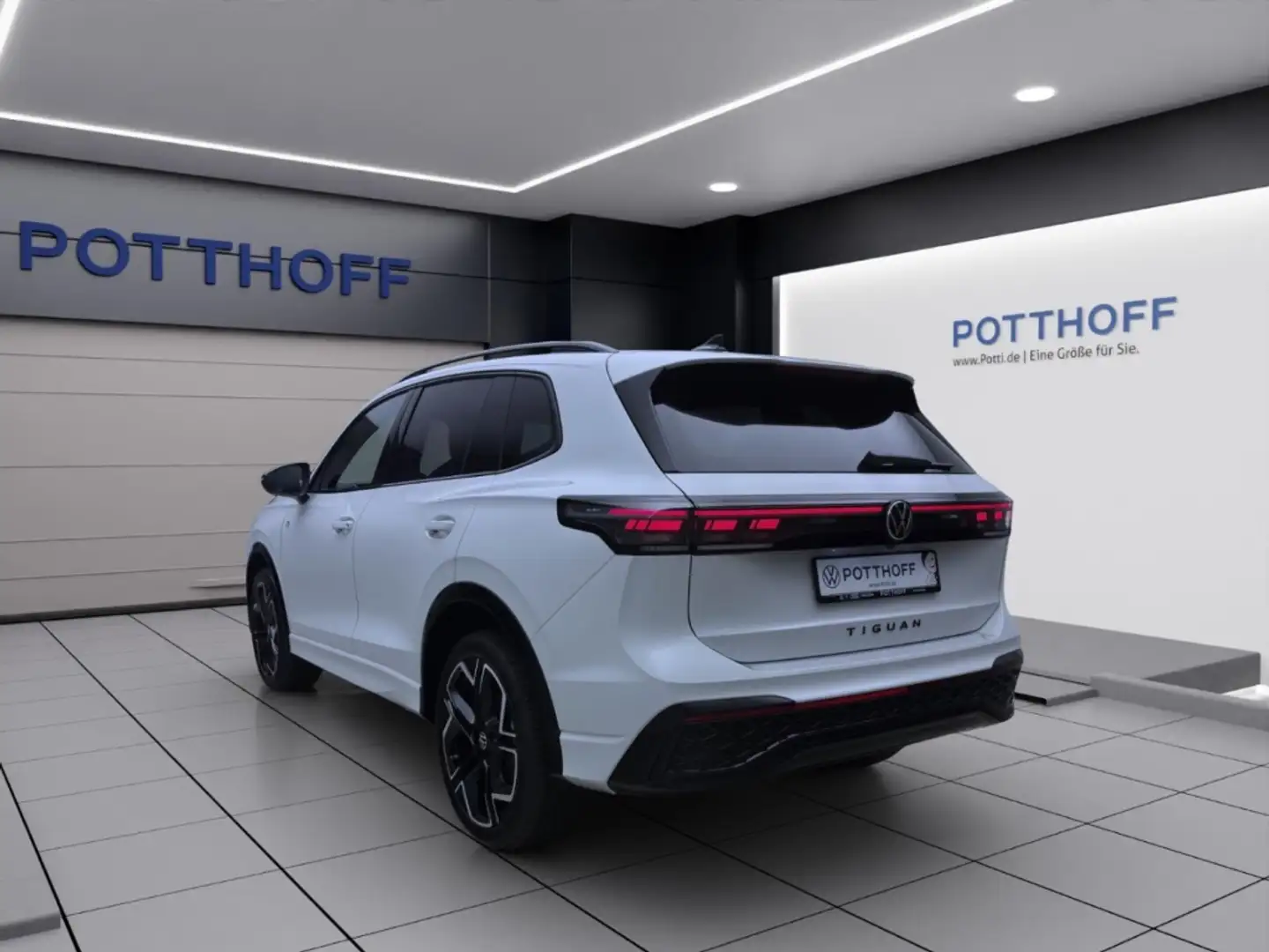Volkswagen Tiguan 2.0 TDI DSG 4M R-LINE NAVI STANDHZG MATRIX AHK Weiß - 2