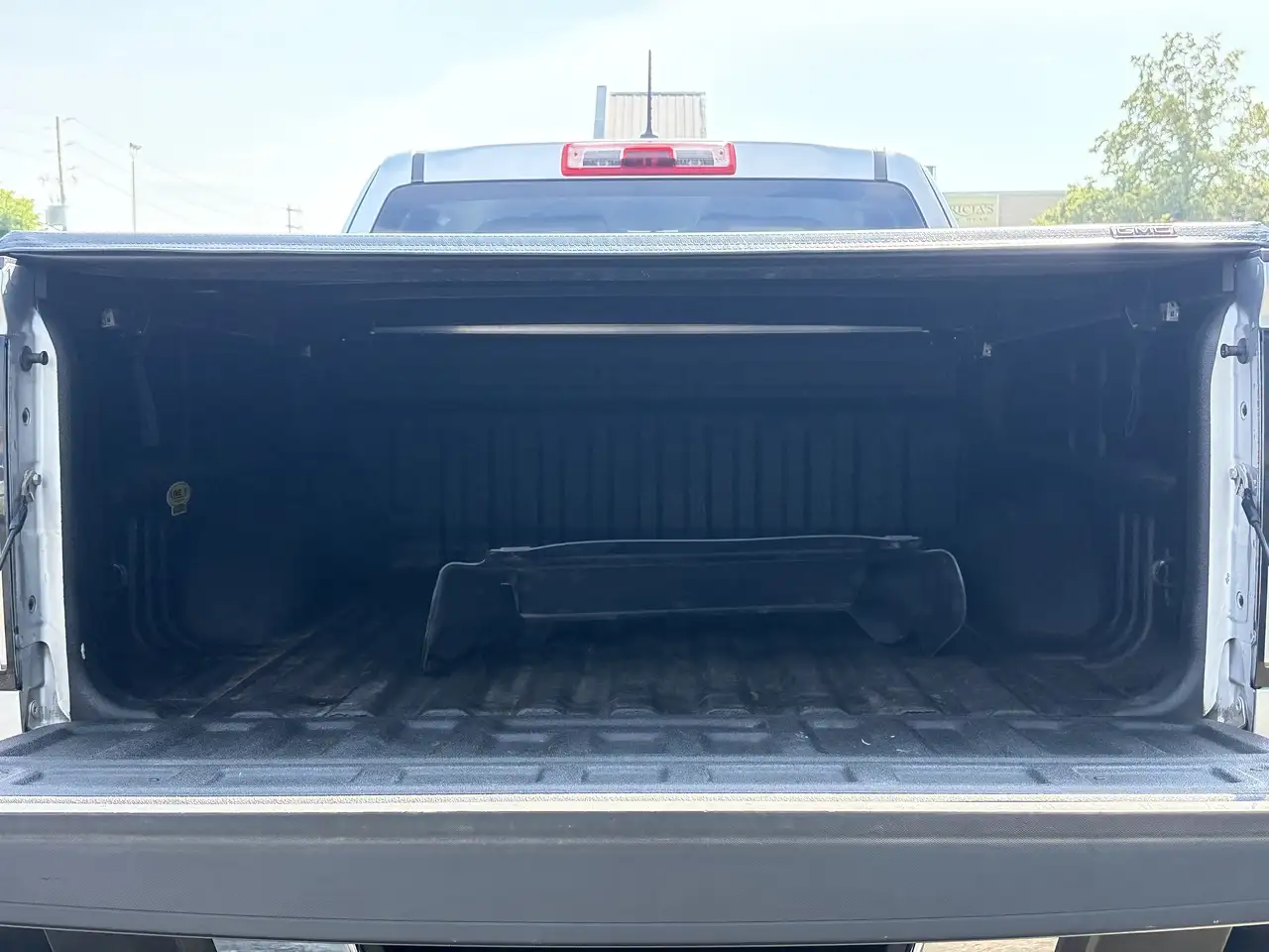 GMC Canyon снимка GMC Canyon