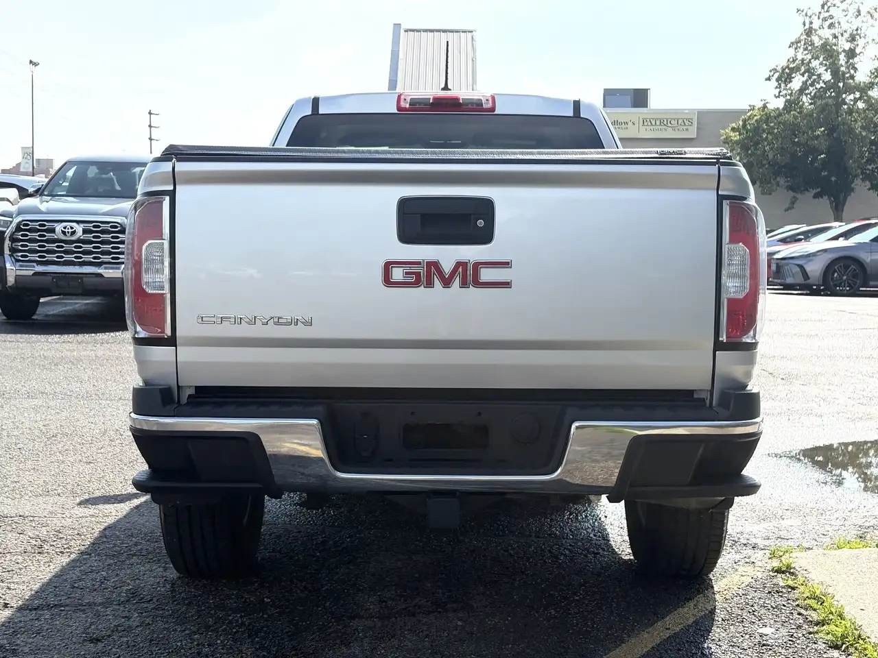 GMC Canyon снимка GMC Canyon