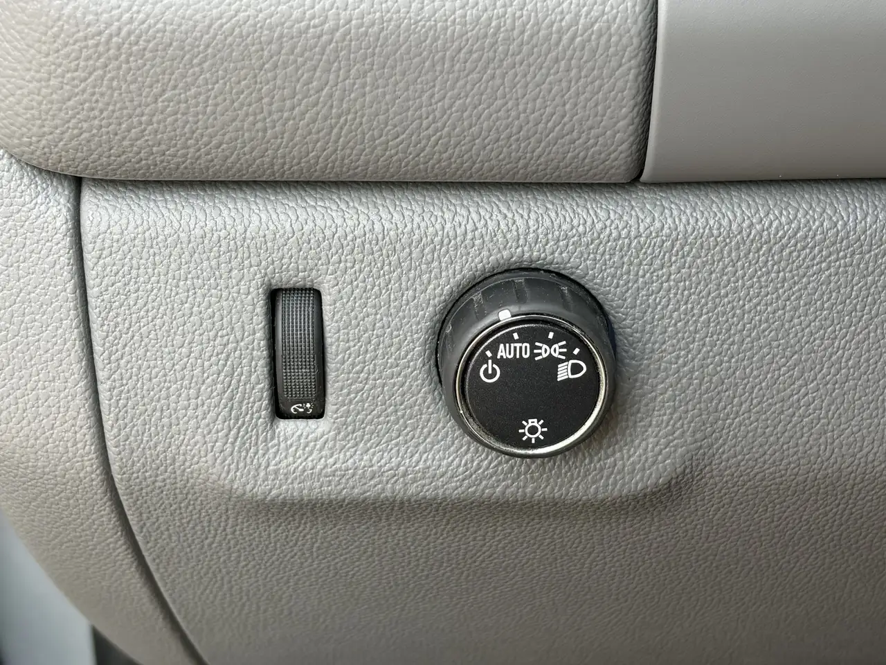 GMC Canyon снимка GMC Canyon