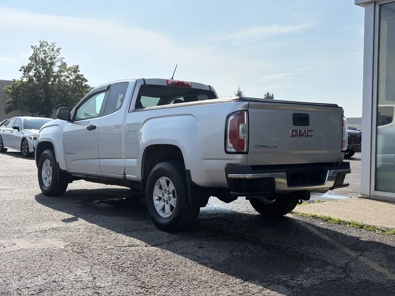GMC Canyon снимка GMC Canyon