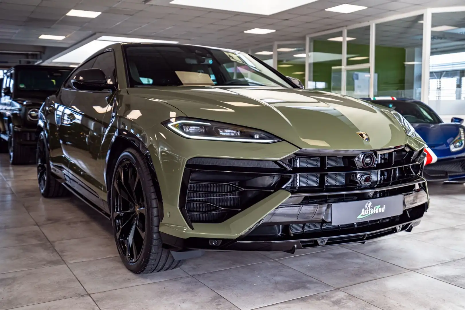 lamborghini urus