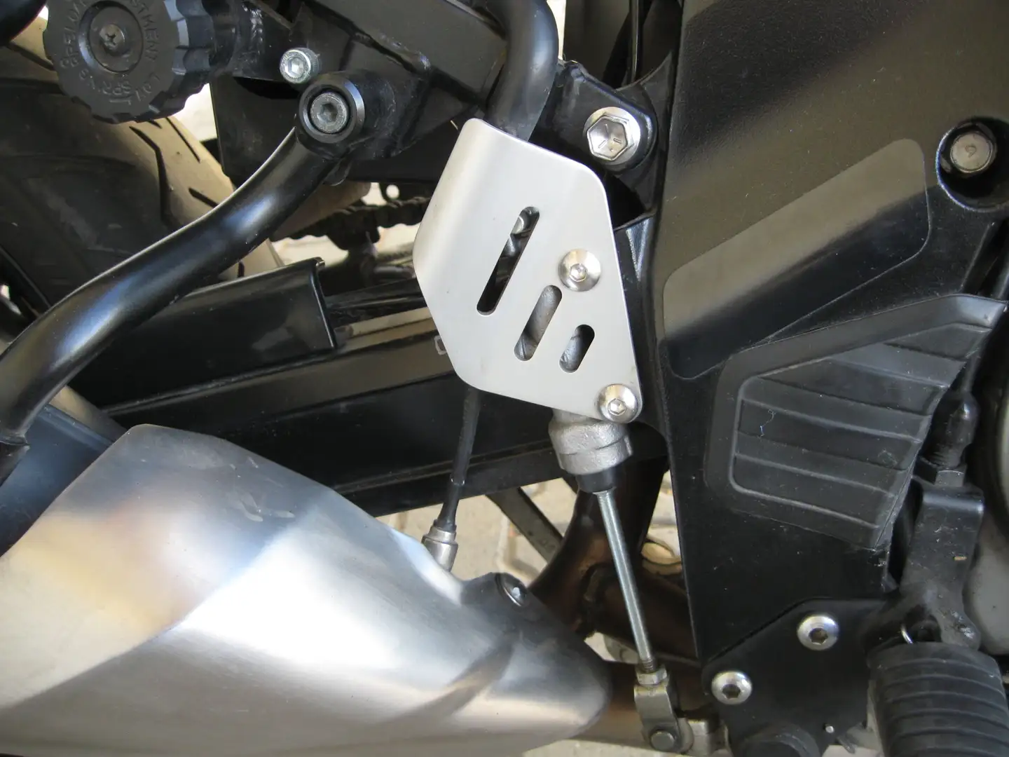 Suzuki V-Strom 650 Galben - 2