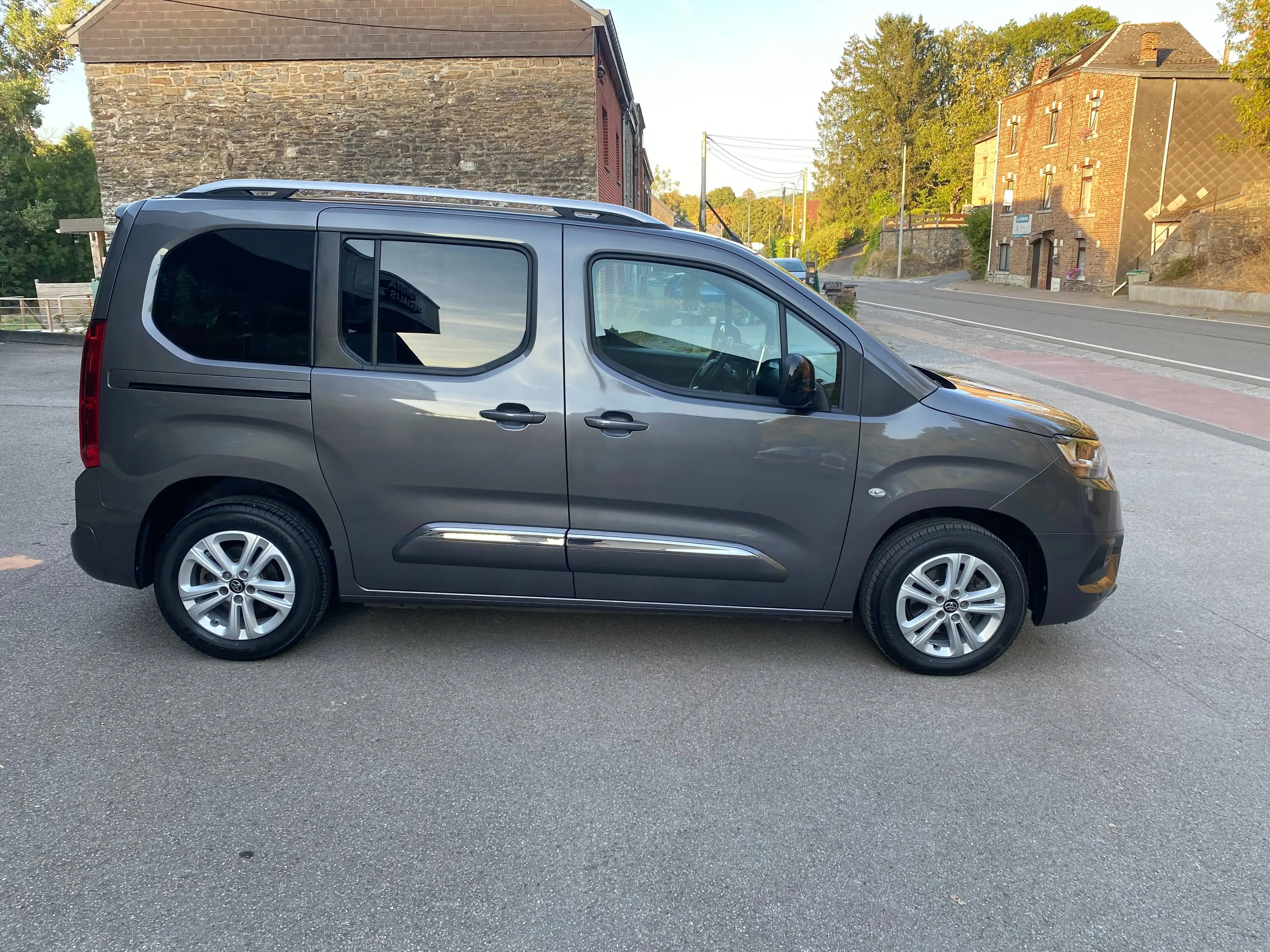 Toyota Proace City Proace City Verso SWB 1.5 D-4D — photo 2