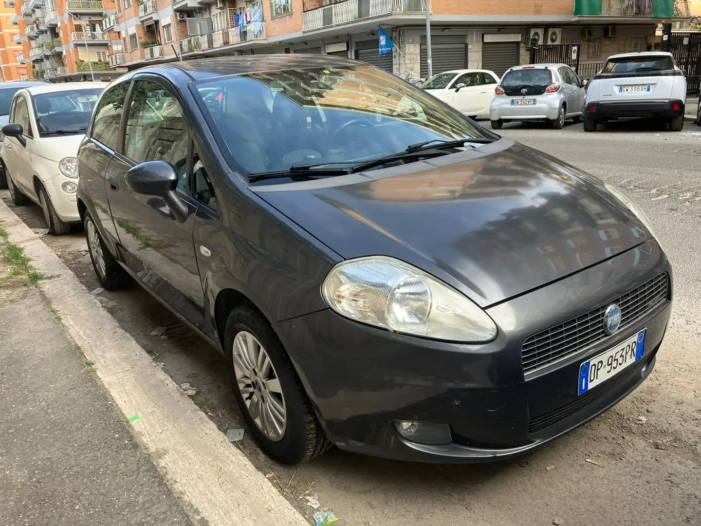 Fiat Grande Punto Grande Punto III 2005 3p 1.9 mjt Emotion 120cv 6m Grigio - 2