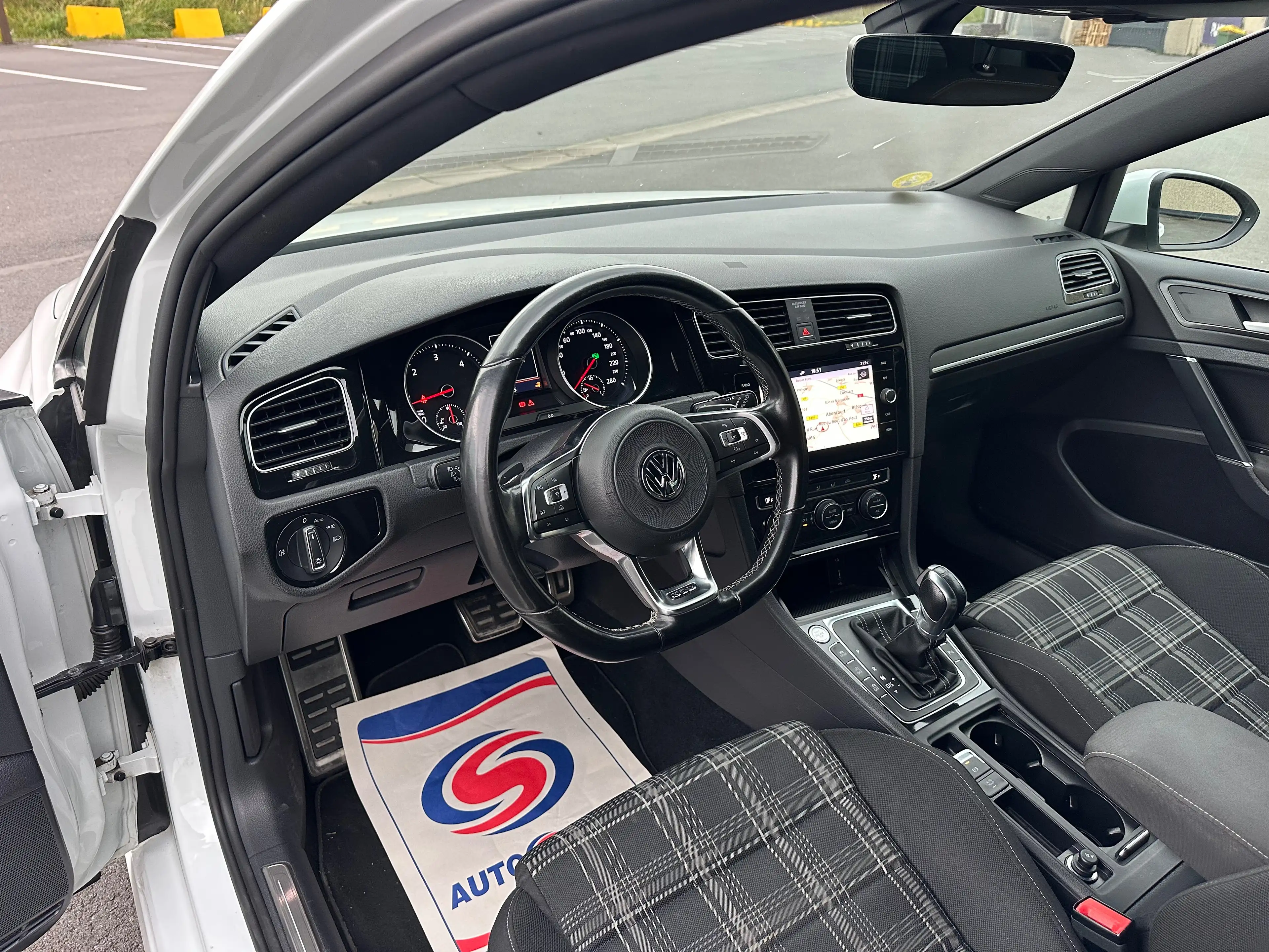 Volkswagen Golf GTD Golf 2.0 TDi DSG KEYLESS / FULL LED / CAPLAY — photo 10