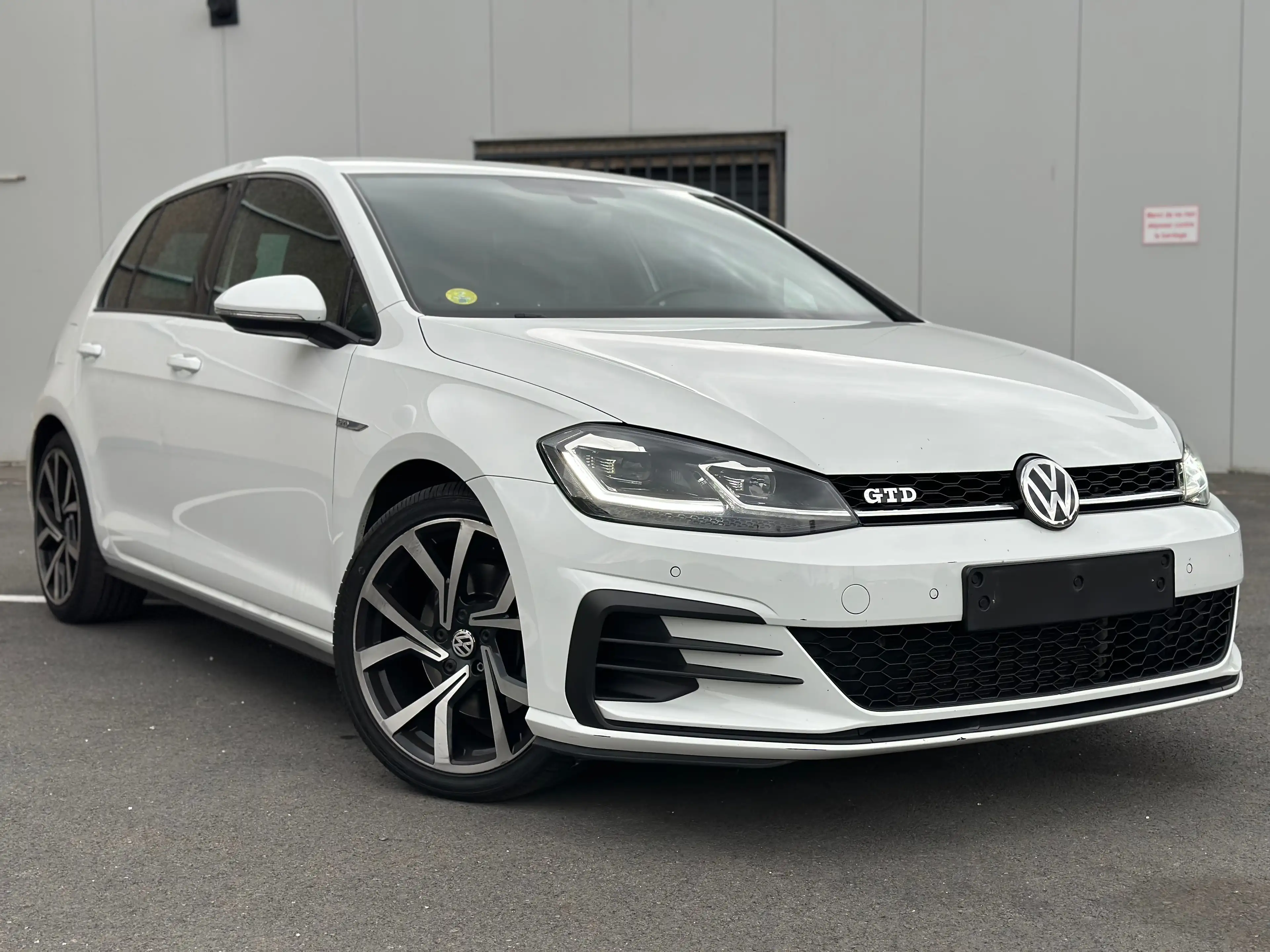 Volkswagen Golf GTD Golf 2.0 TDi DSG KEYLESS / FULL LED / CAPLAY — photo 2