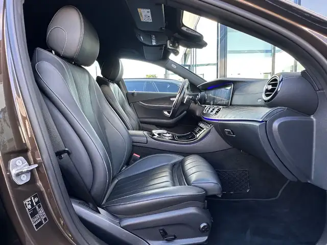 Mercedes-Benz E view 13