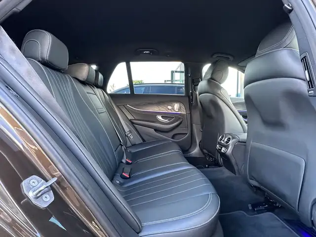 Mercedes-Benz E view 14