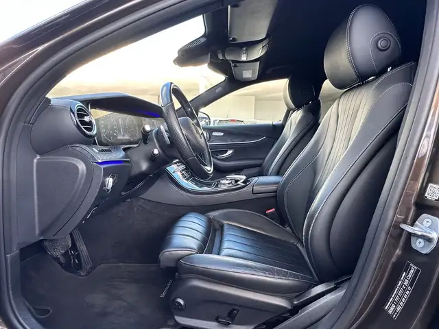 Mercedes-Benz E view 9