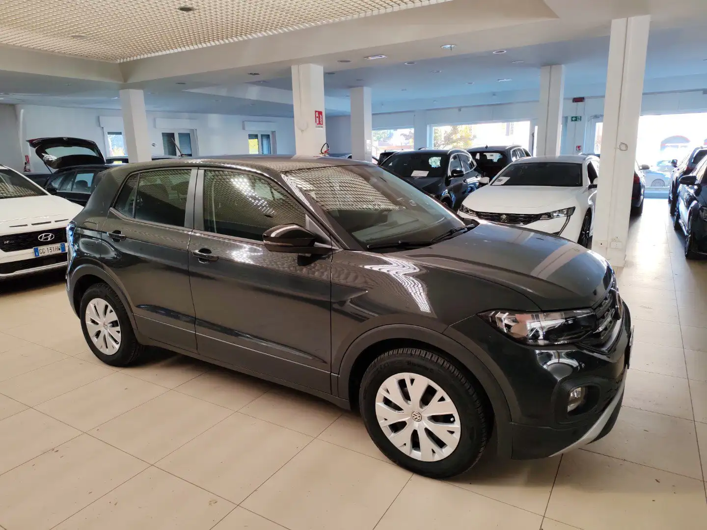 Volkswagen T-Cross 1.6 TDI SCR BMT CarPlay AndroidAuto Sensori Blis Grigio - 2
