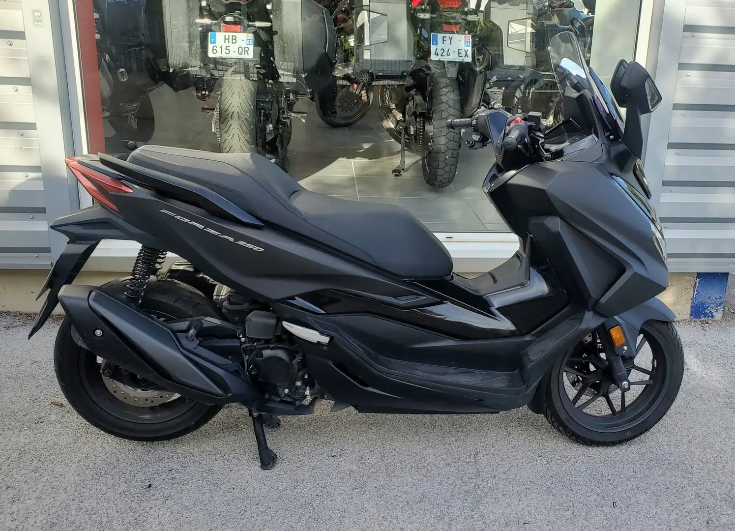 Honda Forza 350 Noir - 1