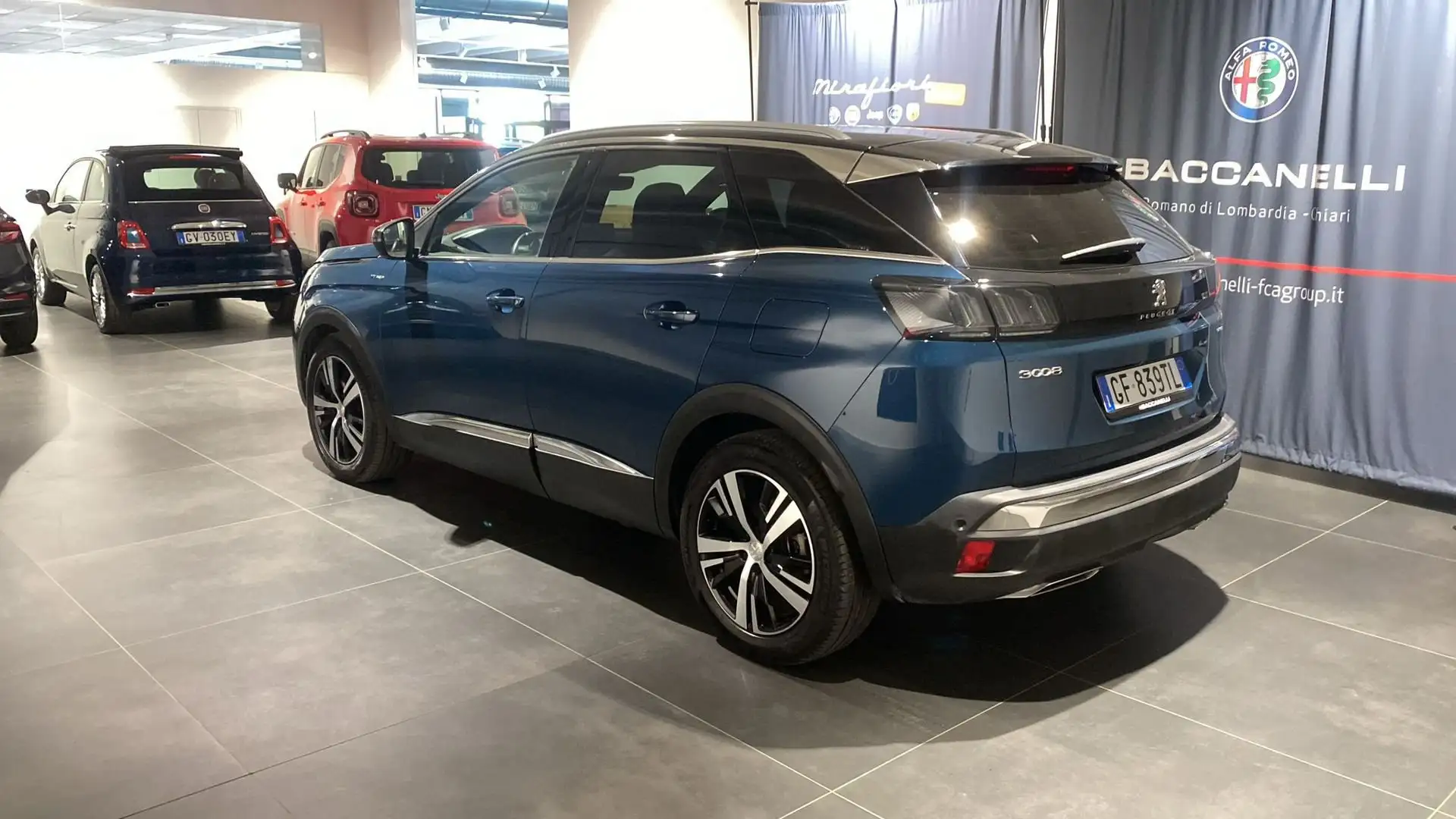 Peugeot 3008 Hybrid 225 e-EAT8 GT Blau - 2