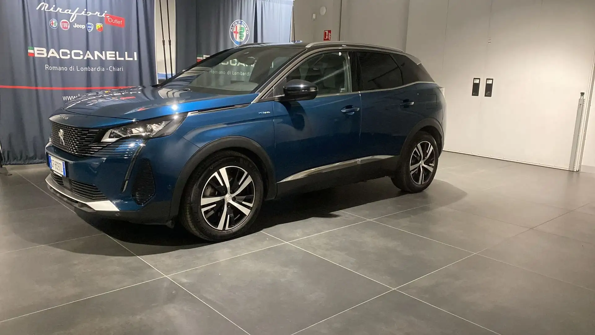 Peugeot 3008 Hybrid 225 e-EAT8 GT Blau - 1