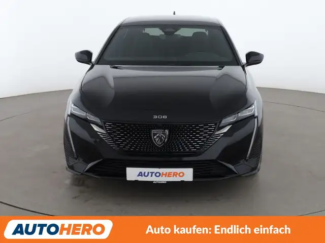 Peugeot 308 view 9