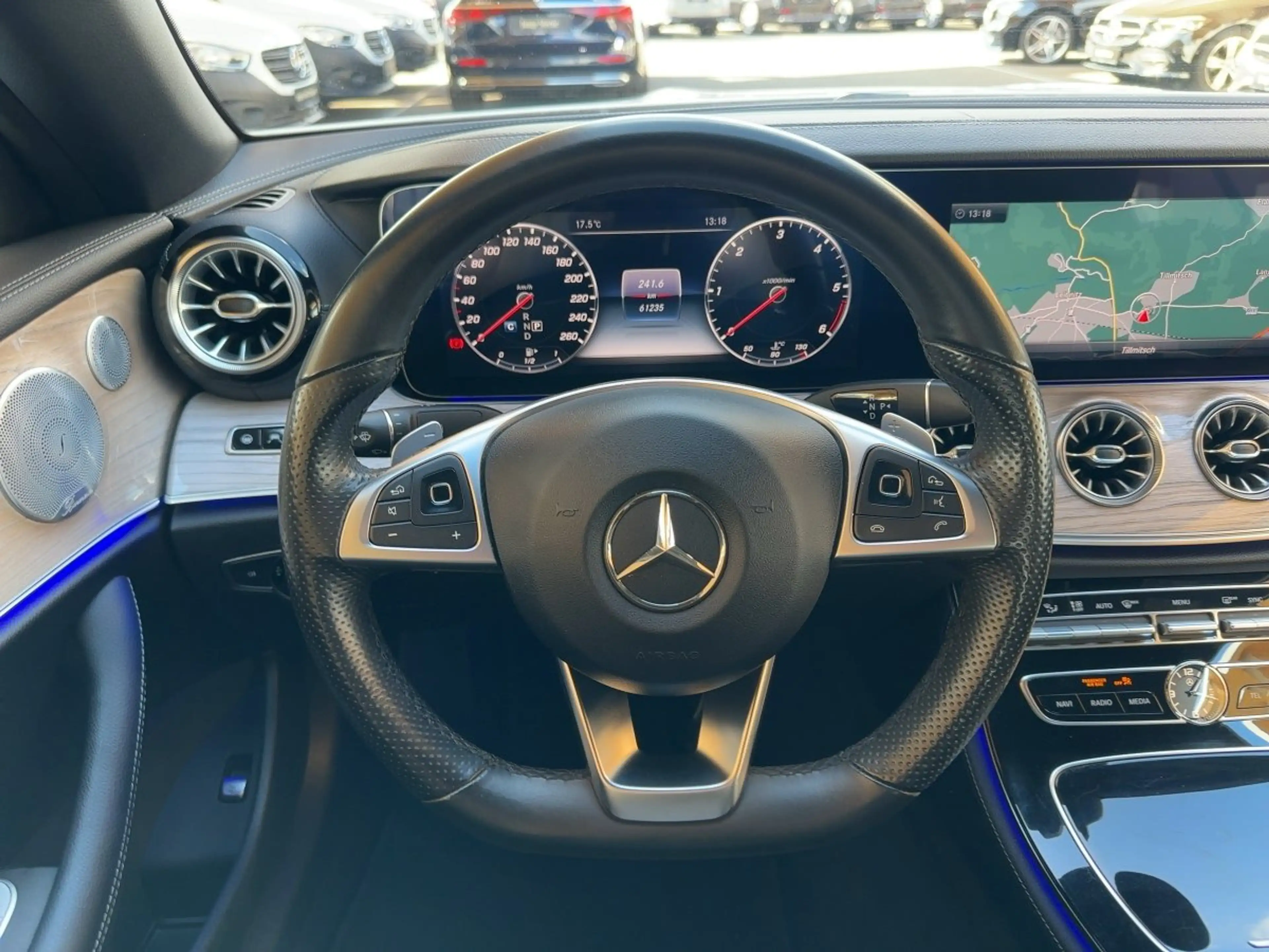 Mercedes-Benz E 220 d Cabriolet AMG-Line LED DISTR HeadUp Burme — photo 11