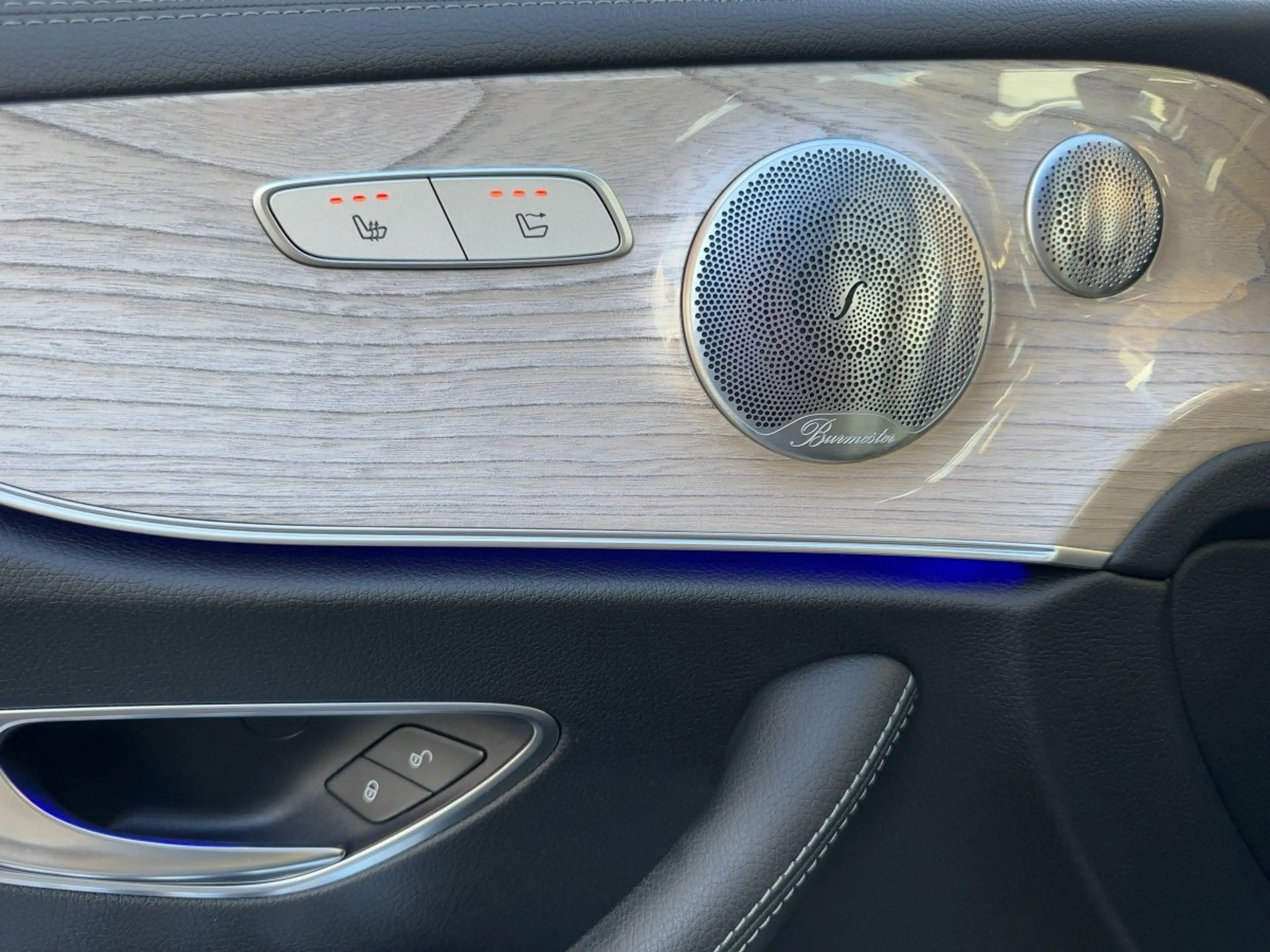 Mercedes-Benz E 220 d Cabriolet AMG-Line LED DISTR HeadUp Burme — photo 14