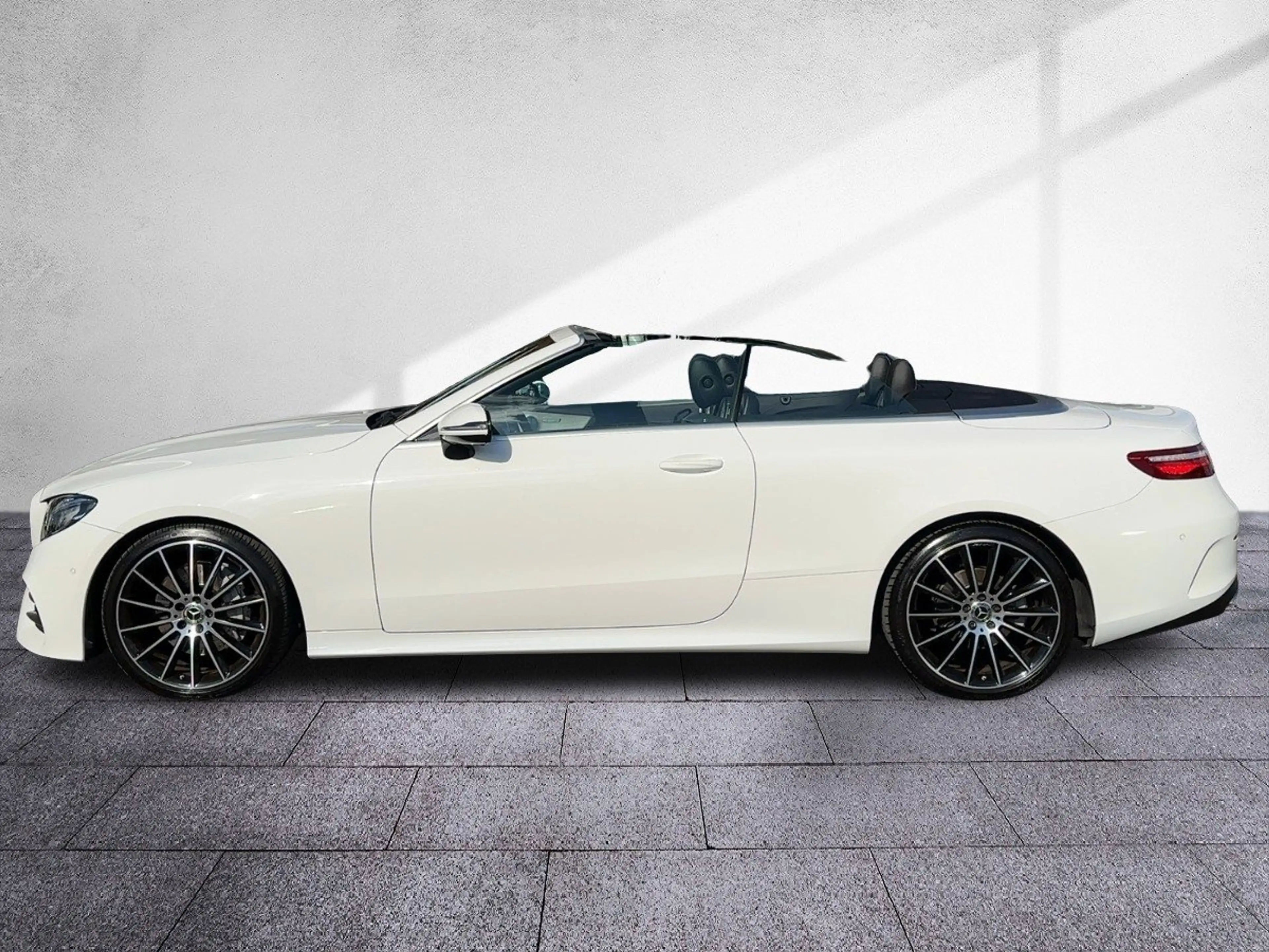 Mercedes-Benz E 220 d Cabriolet AMG-Line LED DISTR HeadUp Burme — photo 3