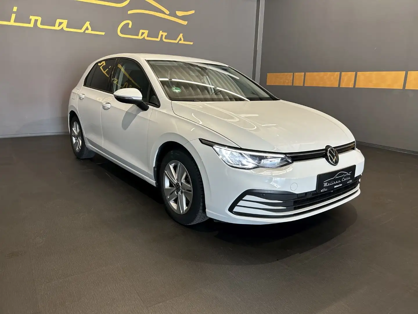 Volkswagen Golf VIII Lim. Life,Aut,2HD,SH,dt.Fahrzeug Weiß - 2