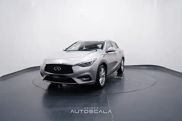 Infiniti Q30 1.5 diesel Business