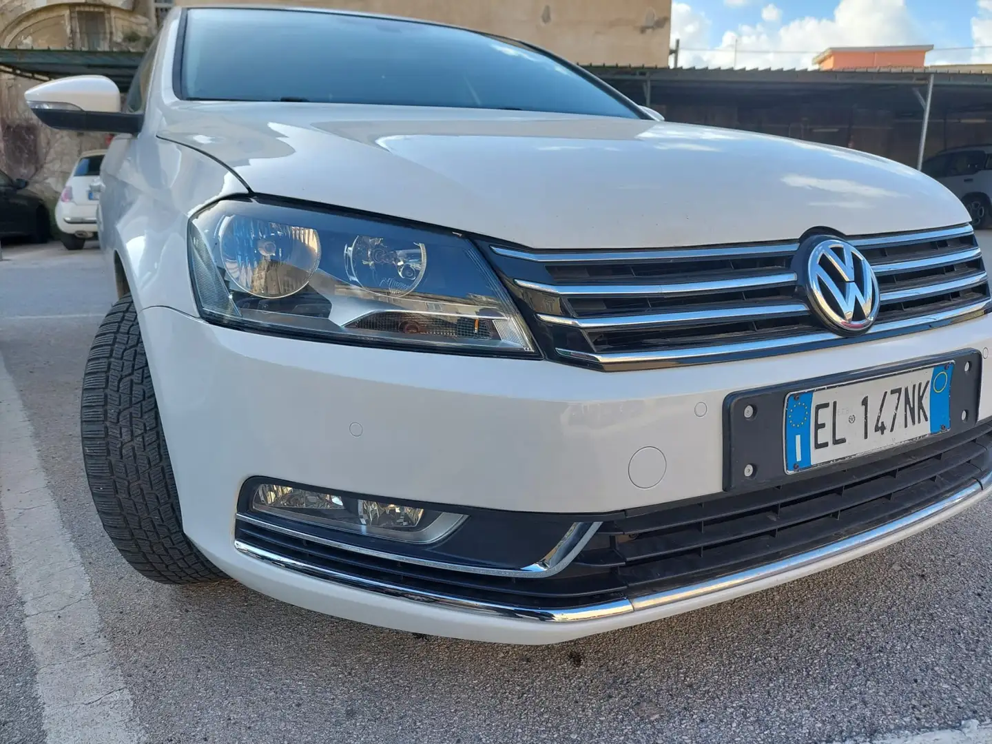 Volkswagen Passat Passat VII 2011 Berlina 1.4 tsi Comfortline 150cv Bianco - 1