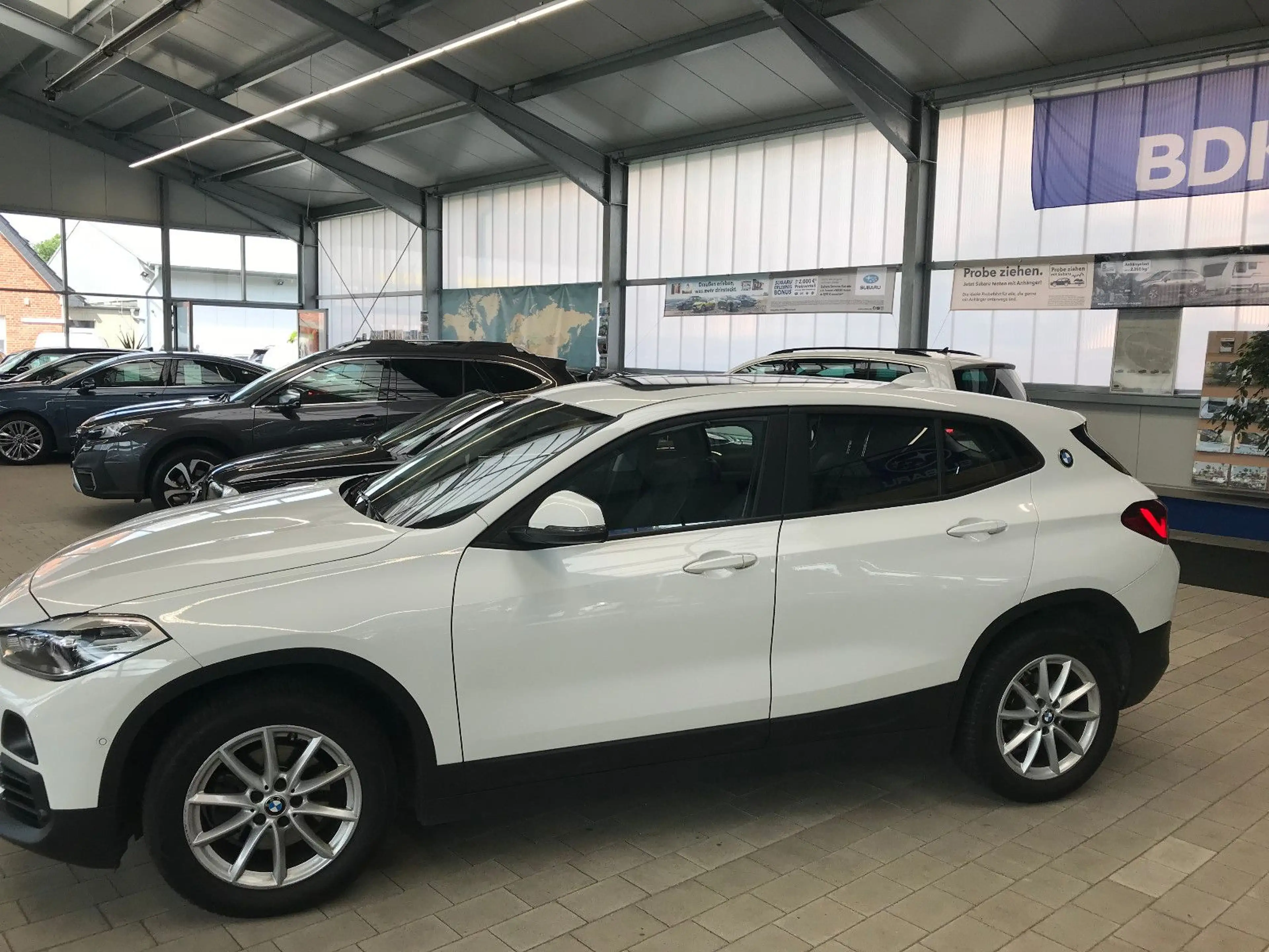 BMW X2 xDrive 18 d Advantage, Rückfahrkamera — photo 8