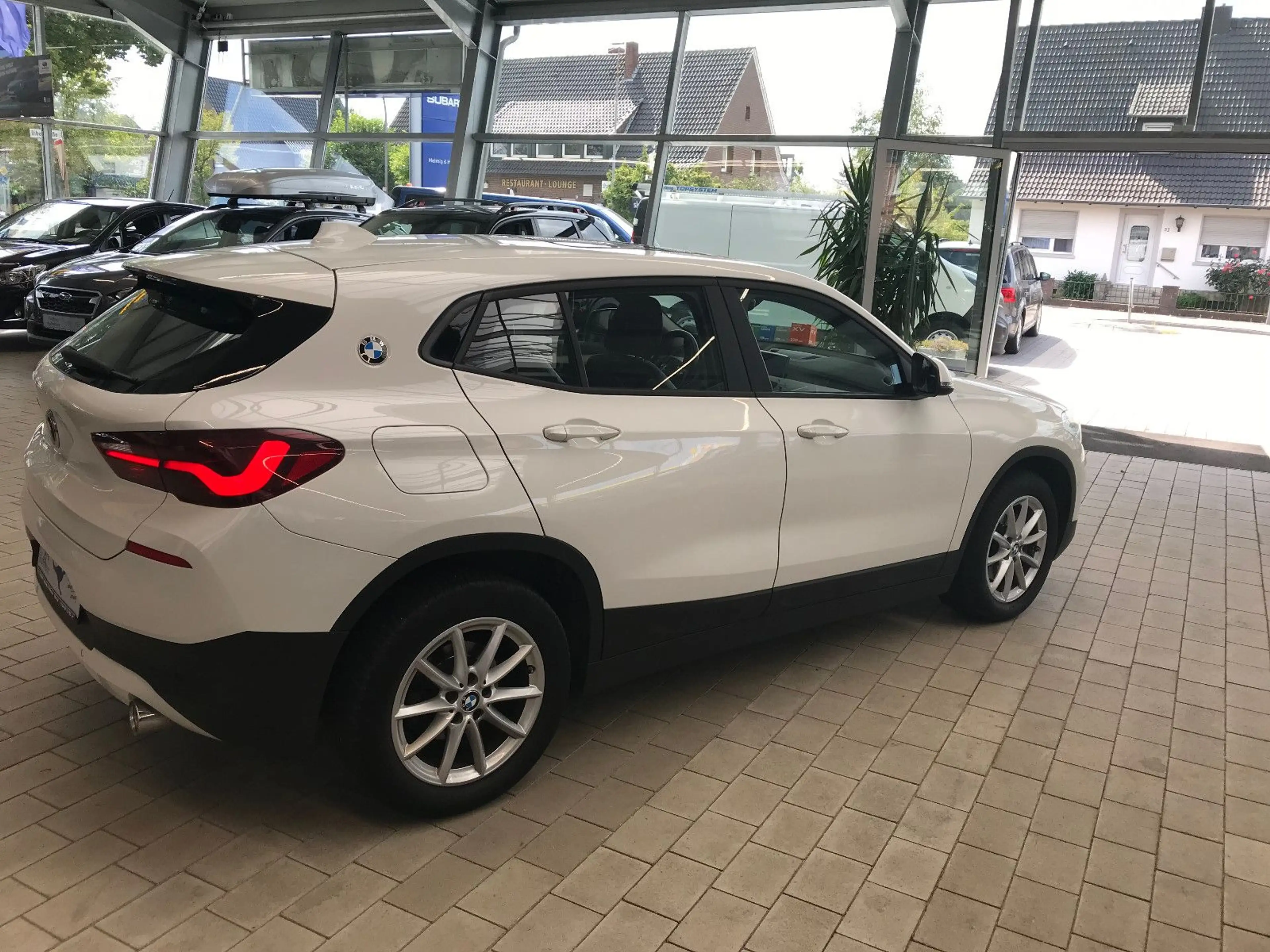 BMW X2 xDrive 18 d Advantage, Rückfahrkamera — photo 5