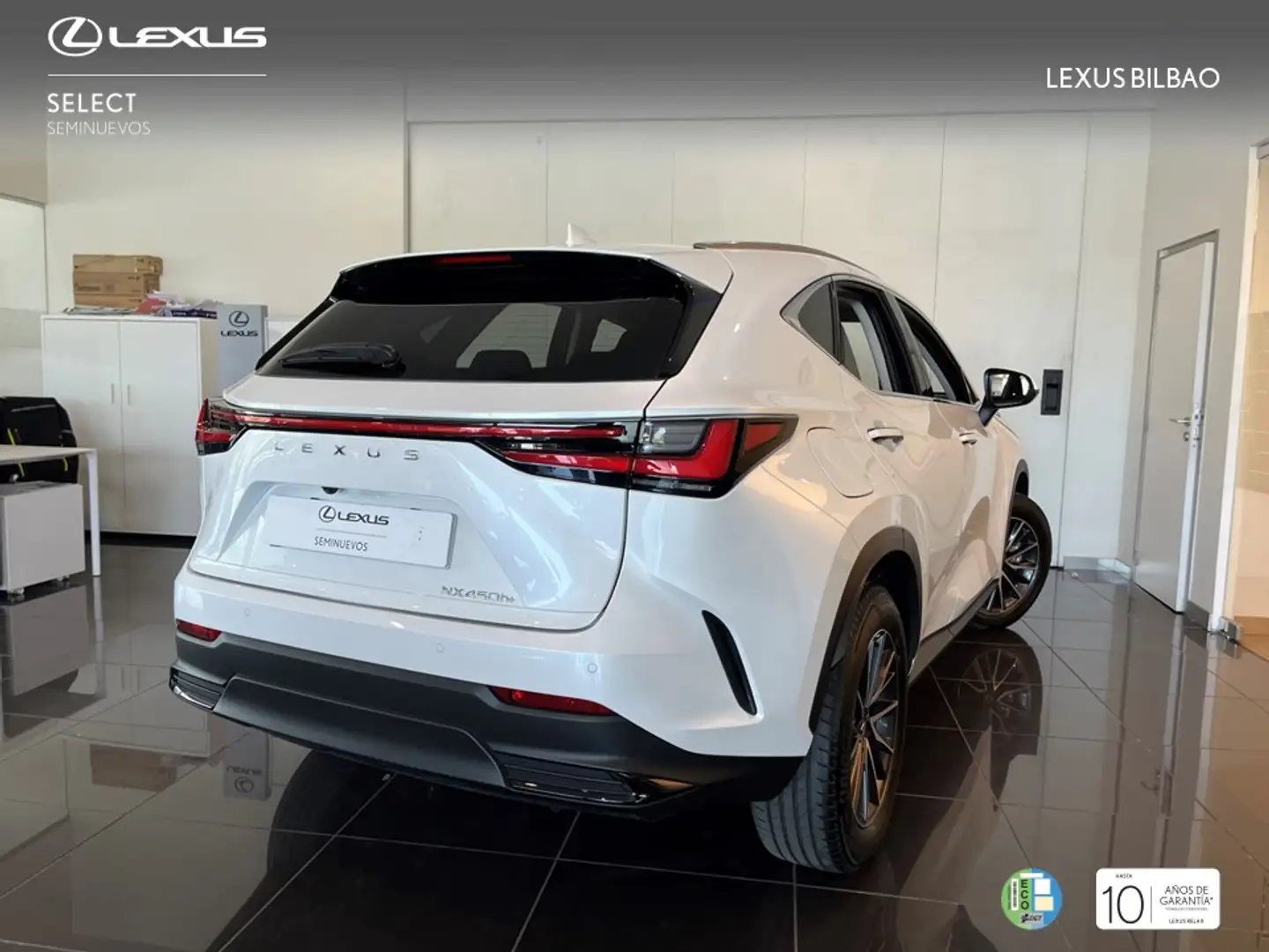 Lexus NX 450h+ Premium+ 4WD Wit - 2