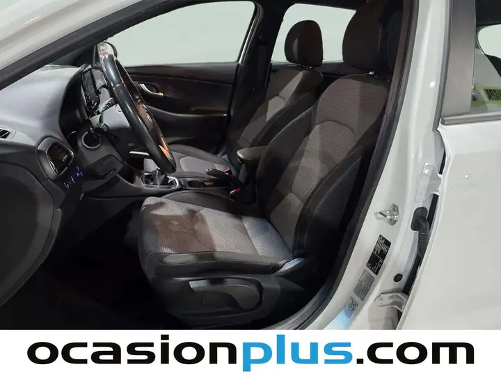 Hyundai i30 1.6 CRDi Klass 2020, foto 10