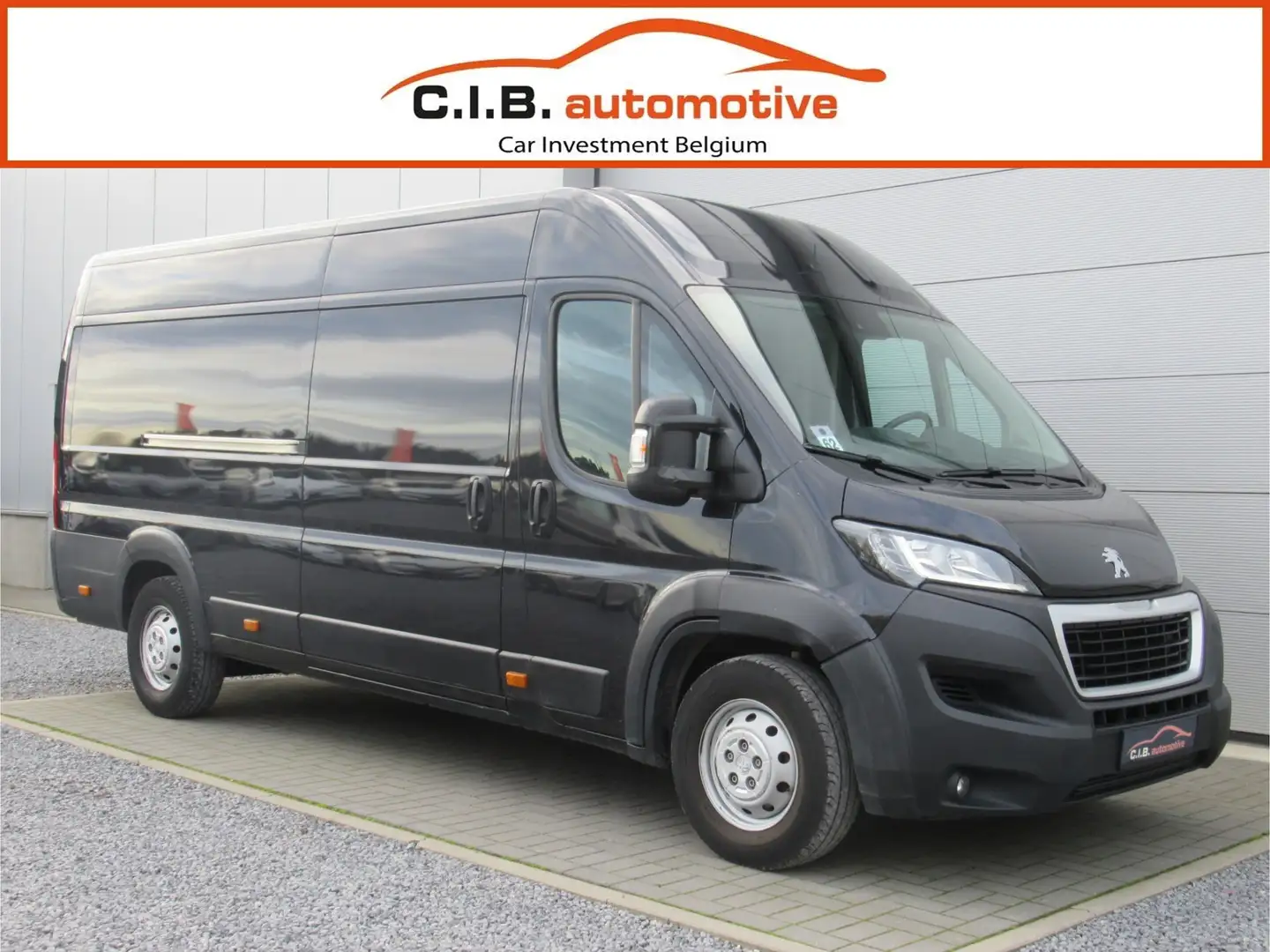 Peugeot Boxer 435 L4H2 2.2HDi / Airco / Navi / Camera / ... Noir - 1