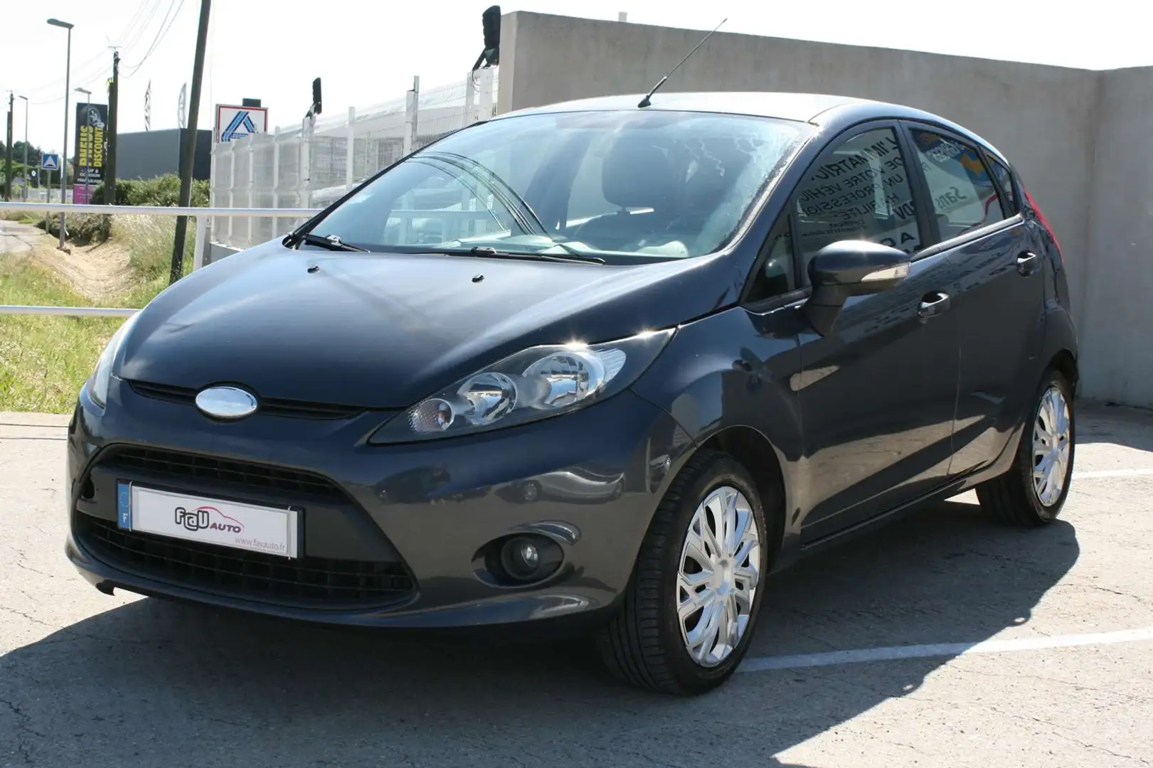 Ford Fiesta 1.4 TDCI 68CH AMBIENTE 5P Bleu - 1