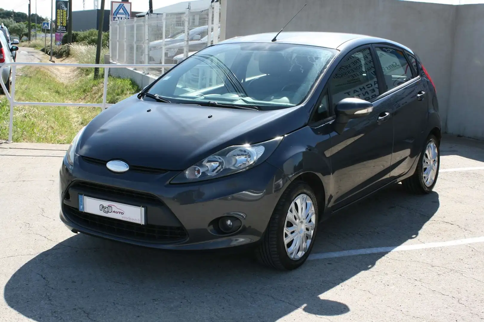Ford Fiesta 1.4 TDCI 68CH AMBIENTE 5P Bleu - 2