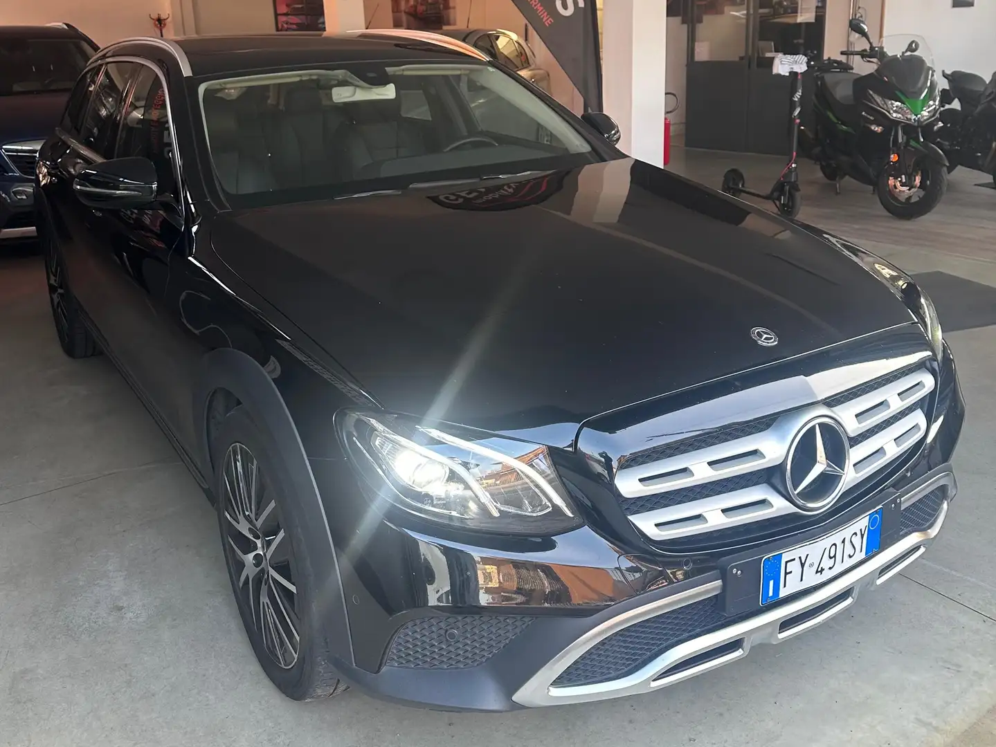 Mercedes-Benz E 220 Classe E -All-Terrain SW Premium Plus 4matic auto Nero - 2