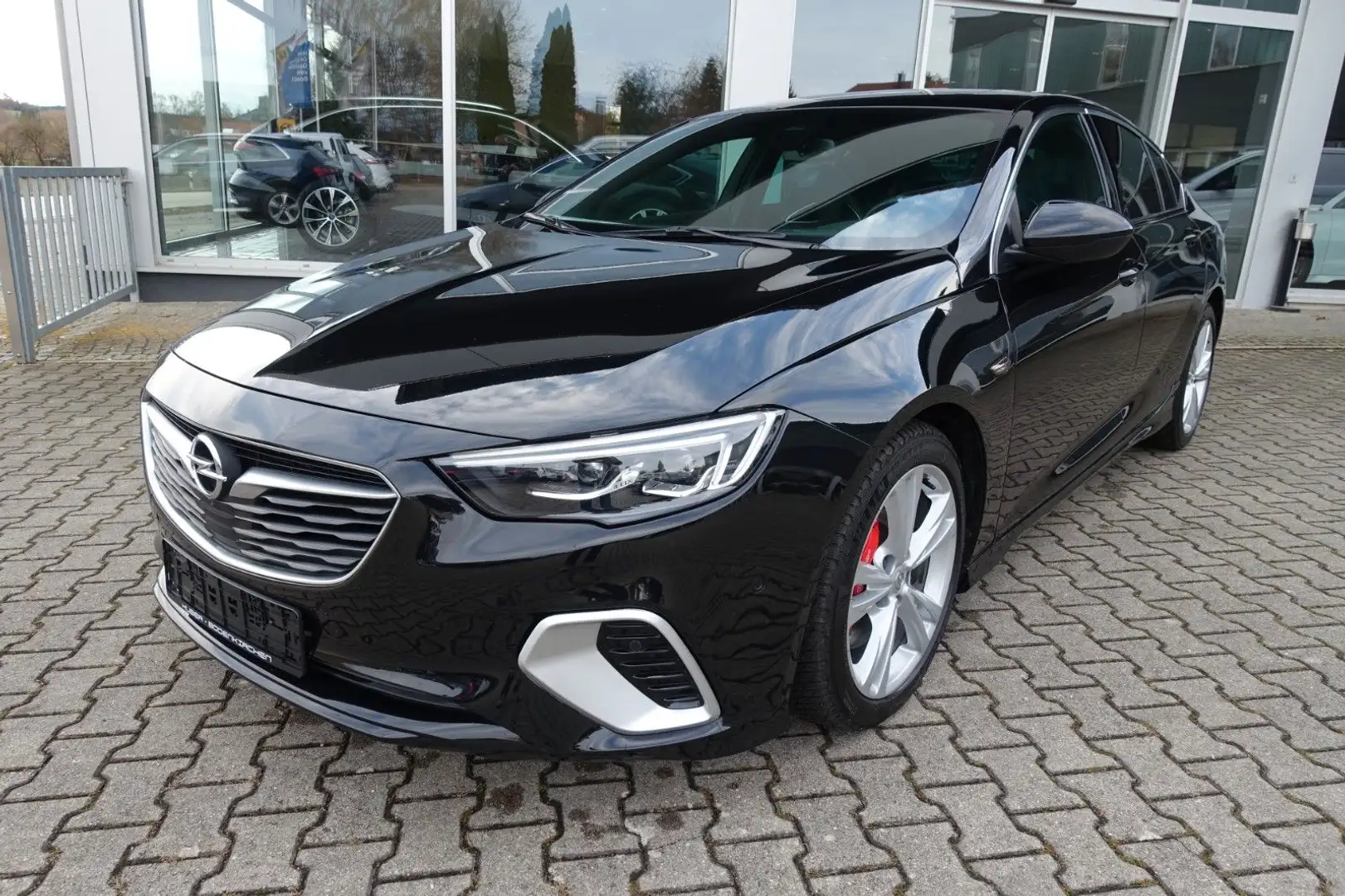 Opel Insignia Grand Sport GSi 4x4 HUD; Navi, SD, Top Schwarz - 1