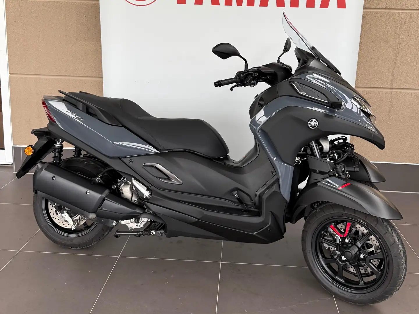 Yamaha TriCity 300 ABS/TCS Autoführerschein tauglich Grau - 1
